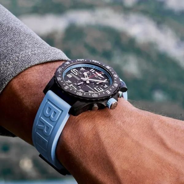 Breitling Endurance Pro Men Quartz Black Rubber Watch X82310281B1S1