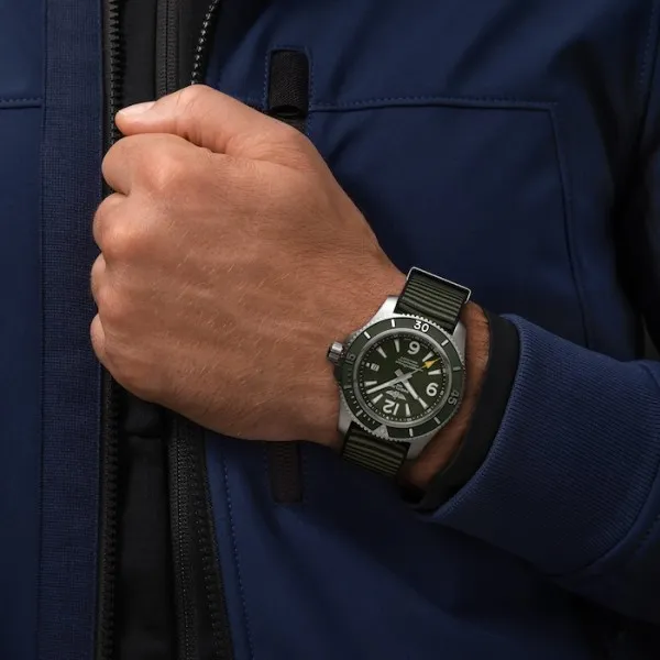 Breitling Superocean Men Automatic Green Nylon Watch A17367A11L1W1 photo 4
