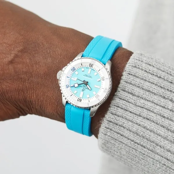 Breitling Superocean Unisex Automatic Turquoise Rubber Watch A17377211C1S1 - Photo 3