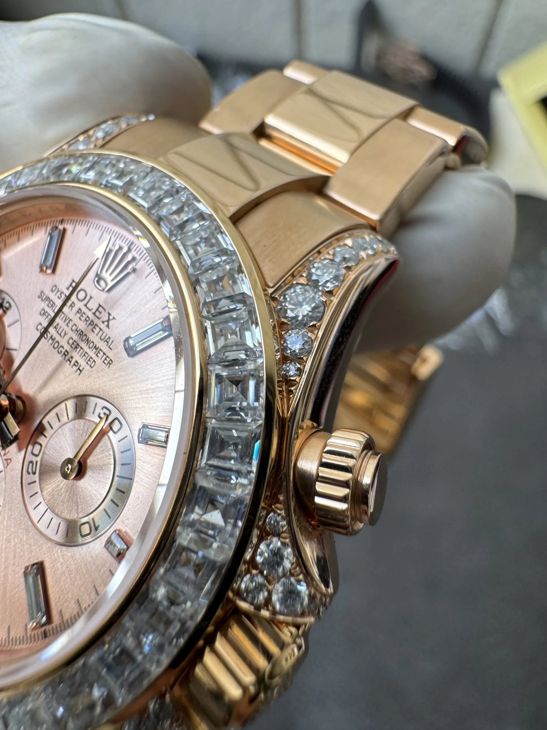 Clean Factory Custom ICE Out Daytona 126595TBR Rose Gold Case Set with Diamonds Pink Dial with Diamond Indexs ACE Free-sprung Balance 4131 Caliber – Clean Factory Watch | The Best Super Clone Watches Store in China photo 9