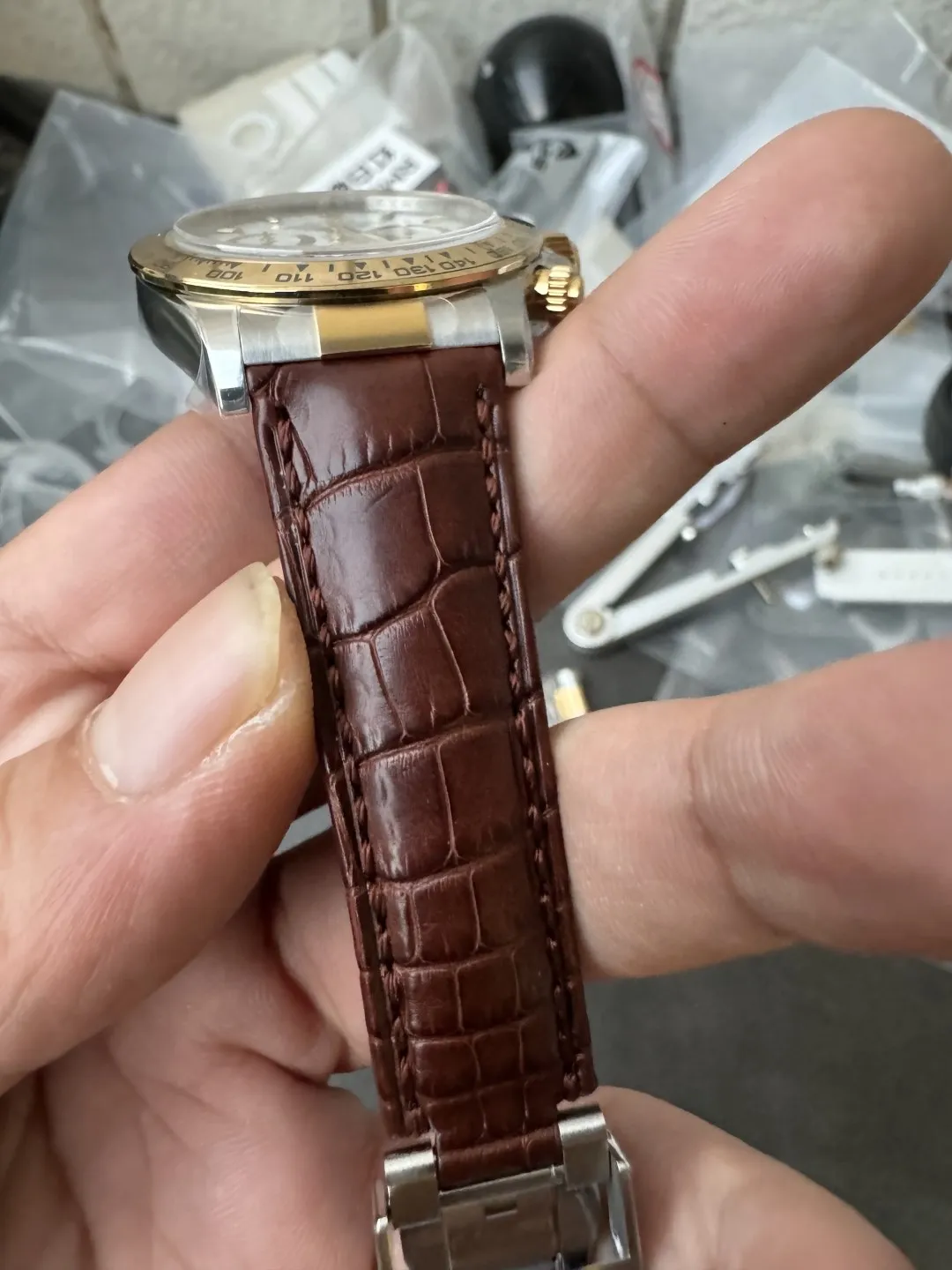 Clean Factory Daytona 116503 Black Mother of Pearl Dial Diamond Hour Markers Yellow Gold Bezel Brown Alligator Strap DD4130 Caliber – Clean Factory Watch | The Best Super Clone Watches Store in China photo 10
