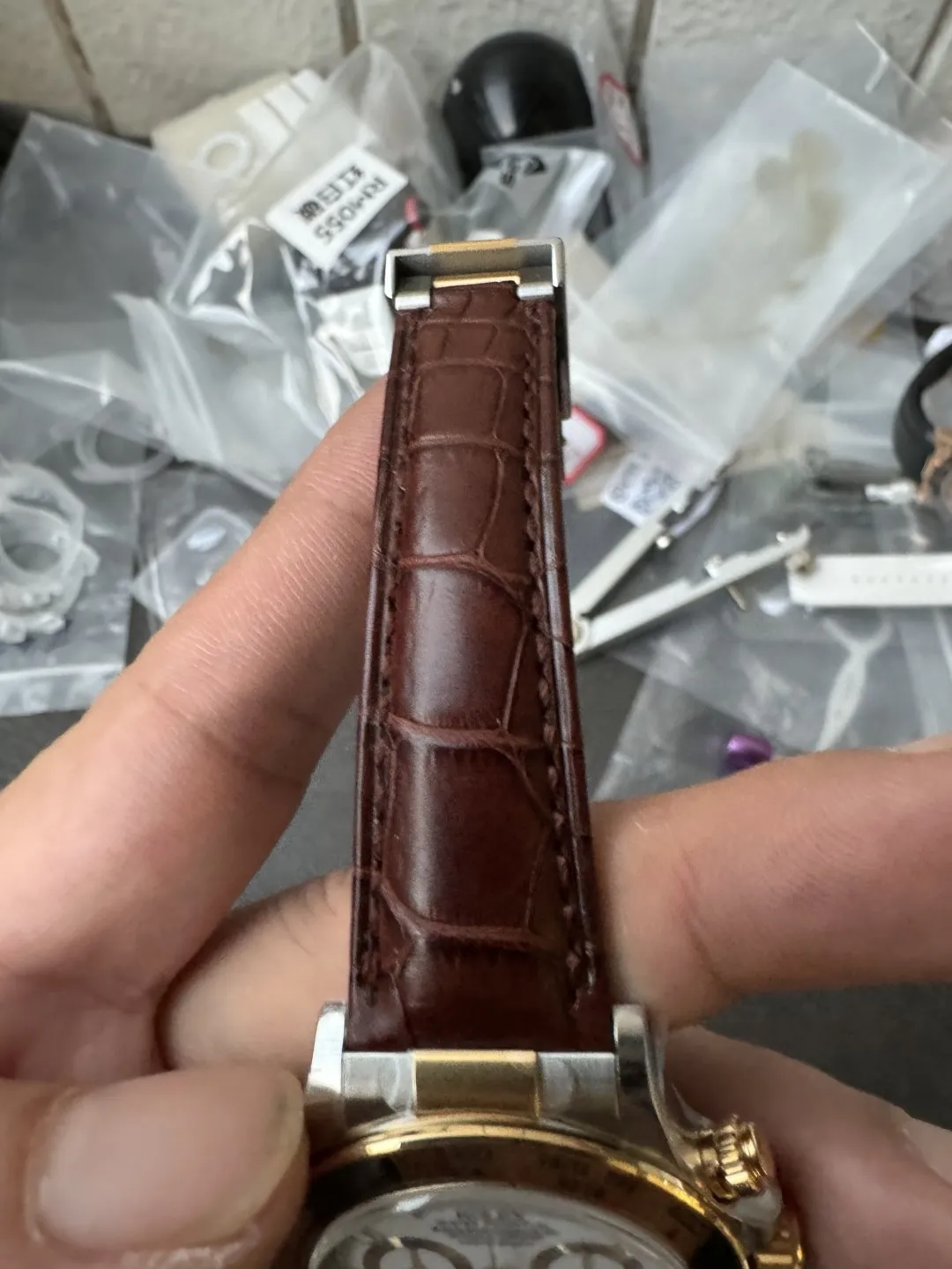Clean Factory Daytona 116503 Black Mother of Pearl Dial Diamond Hour Markers Yellow Gold Bezel Brown Alligator Strap DD4130 Caliber – Clean Factory Watch | The Best Super Clone Watches Store in China photo 11