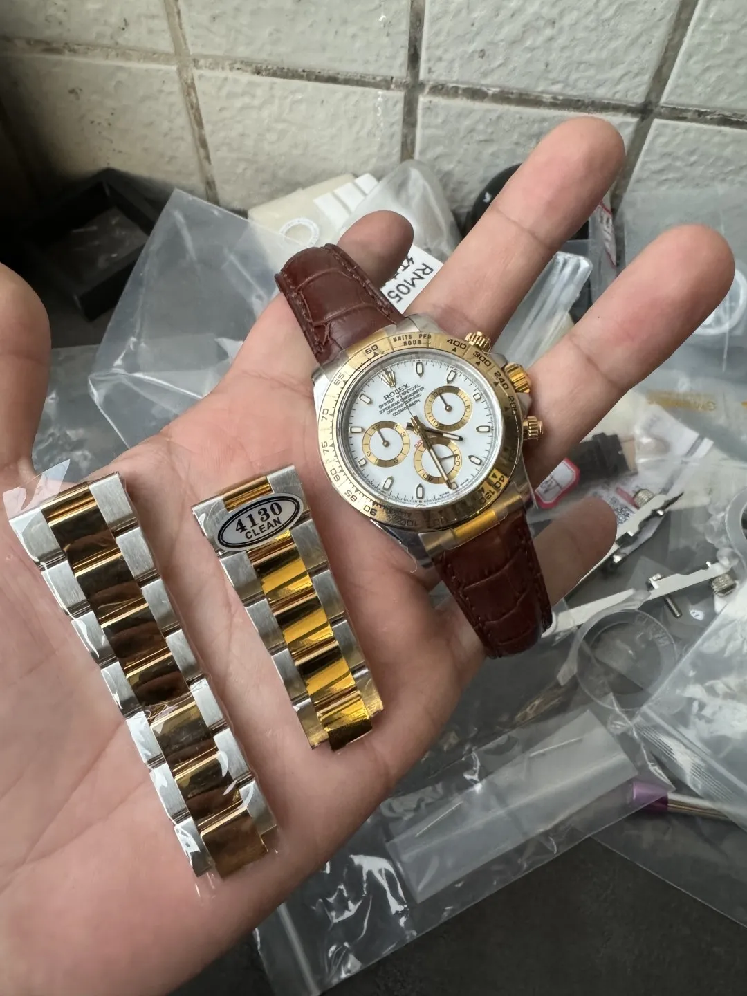 Clean Factory Daytona 116503 Black Mother of Pearl Dial Diamond Hour Markers Yellow Gold Bezel Brown Alligator Strap DD4130 Caliber – Clean Factory Watch | The Best Super Clone Watches Store in China photo 16