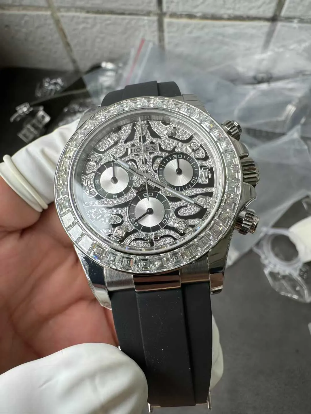 Clean Factory Daytona ‘Eye of the Tiger’ 126589TBR Wrapped Platinum 40mm Black Diamond Motif Dial Baguette Bezel Oysterflex Strap DD4131 Movement – Clean Factory Watch | The Best Super Clone Watches Store in China photo 5
