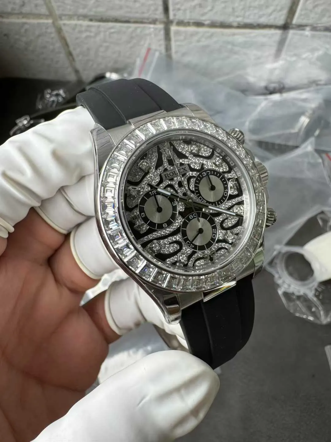 Clean Factory Daytona ‘Eye of the Tiger’ 126589TBR Wrapped Platinum 40mm Black Diamond Motif Dial Baguette Bezel Oysterflex Strap DD4131 Movement – Clean Factory Watch | The Best Super Clone Watches Store in China photo 6