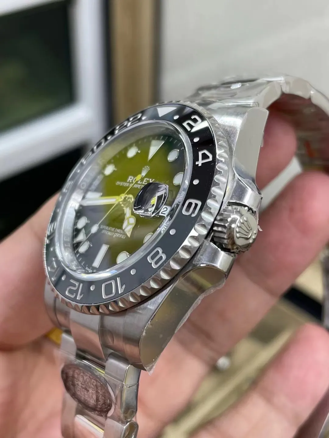 Clean Factory GMT-Master II 126710GRNR Bruce Wayne Black & Gray Ceramic Bezel 904L Oystersteel Oyster Strap DD3285 Movement – Clean Factory Watch | The Best Super Clone Watches Store in China photo 4