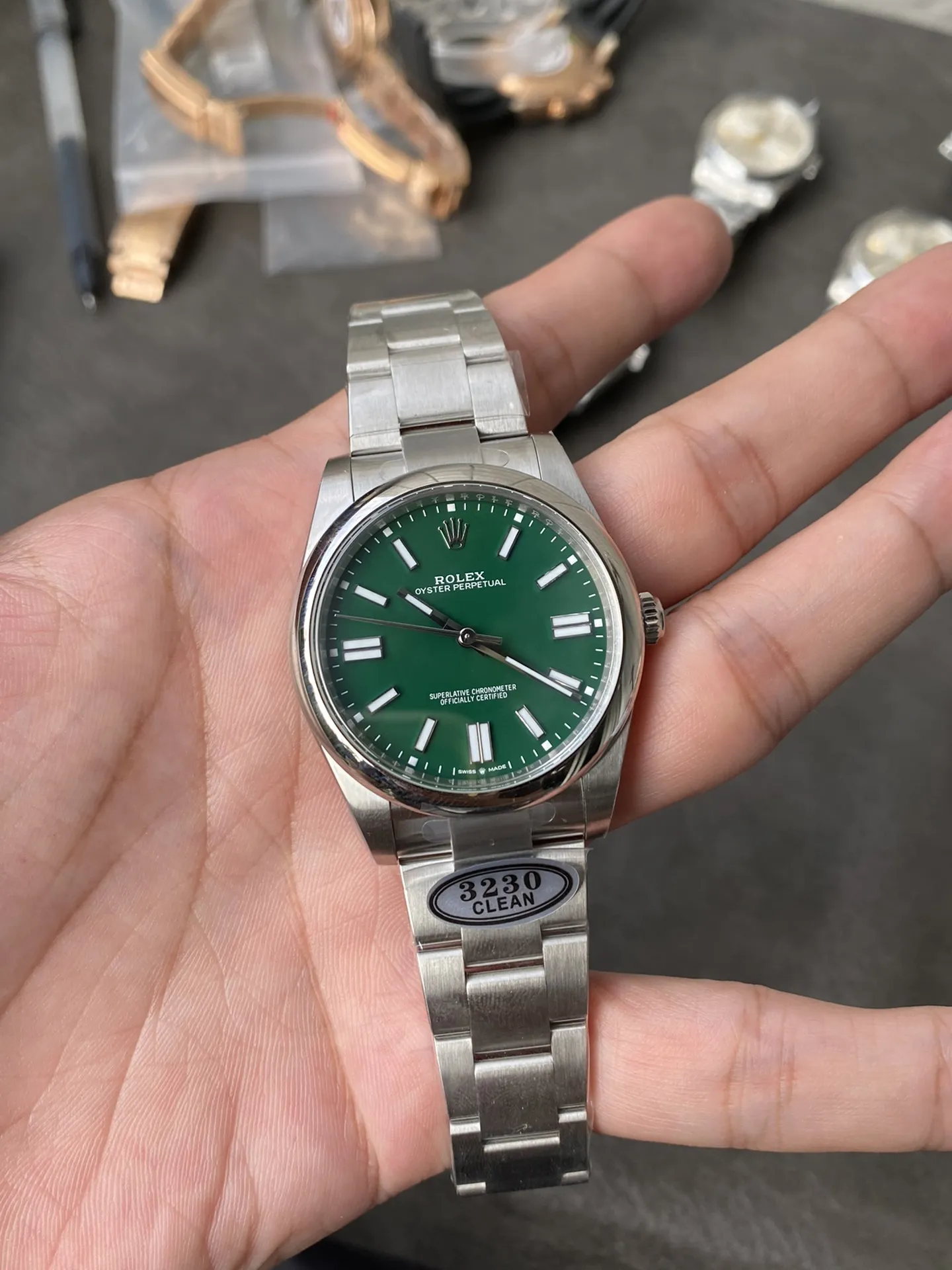 Clean Factory Oyster Perpetual 124300 CP OP 41mm Green Dial 904L Steel VR3230 Movement – Clean Factory Watch | The Best Super Clone Watches Store in China photo 2