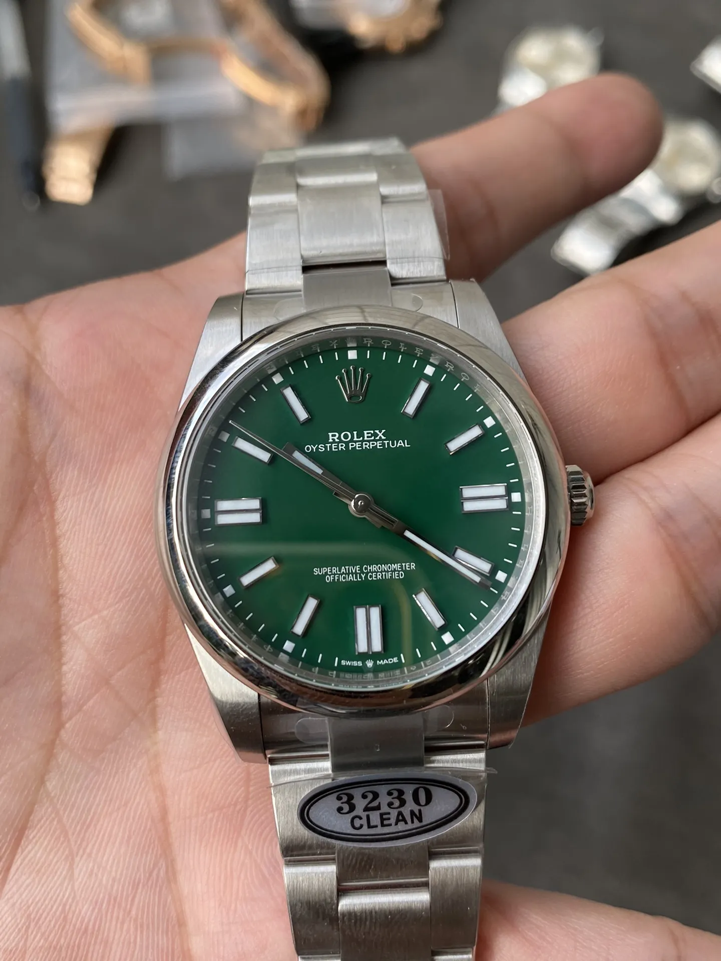 Clean Factory Oyster Perpetual 124300 CP OP 41mm Green Dial 904L Steel VR3230 Movement – Clean Factory Watch | The Best Super Clone Watches Store in China photo 3