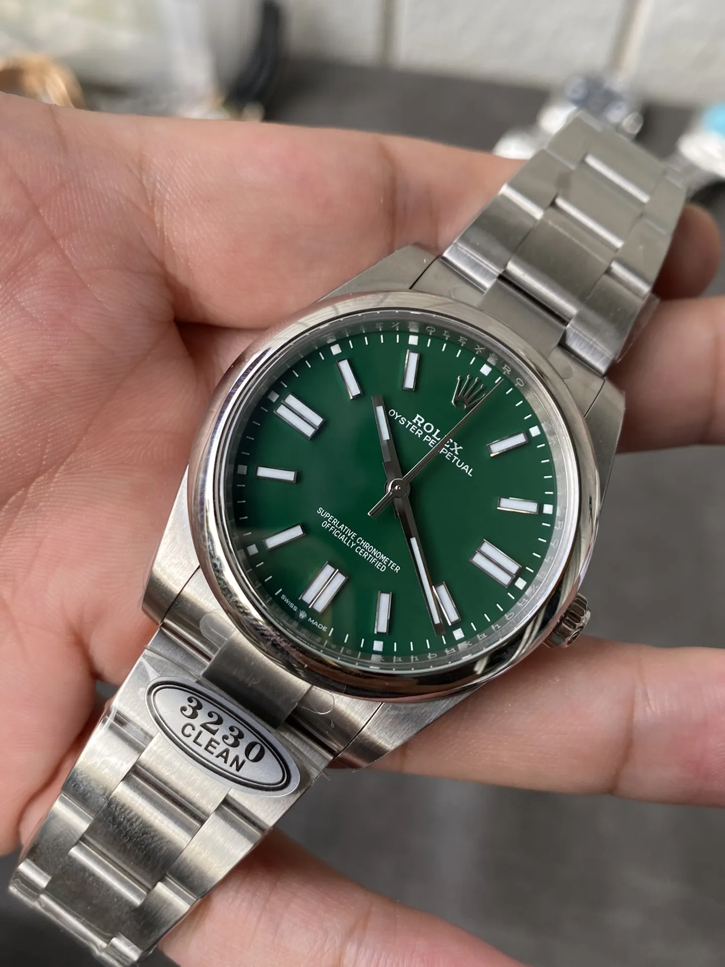Clean Factory Oyster Perpetual 124300 CP OP 41mm Green Dial 904L Steel VR3230 Movement – Clean Factory Watch | The Best Super Clone Watches Store in China photo 5