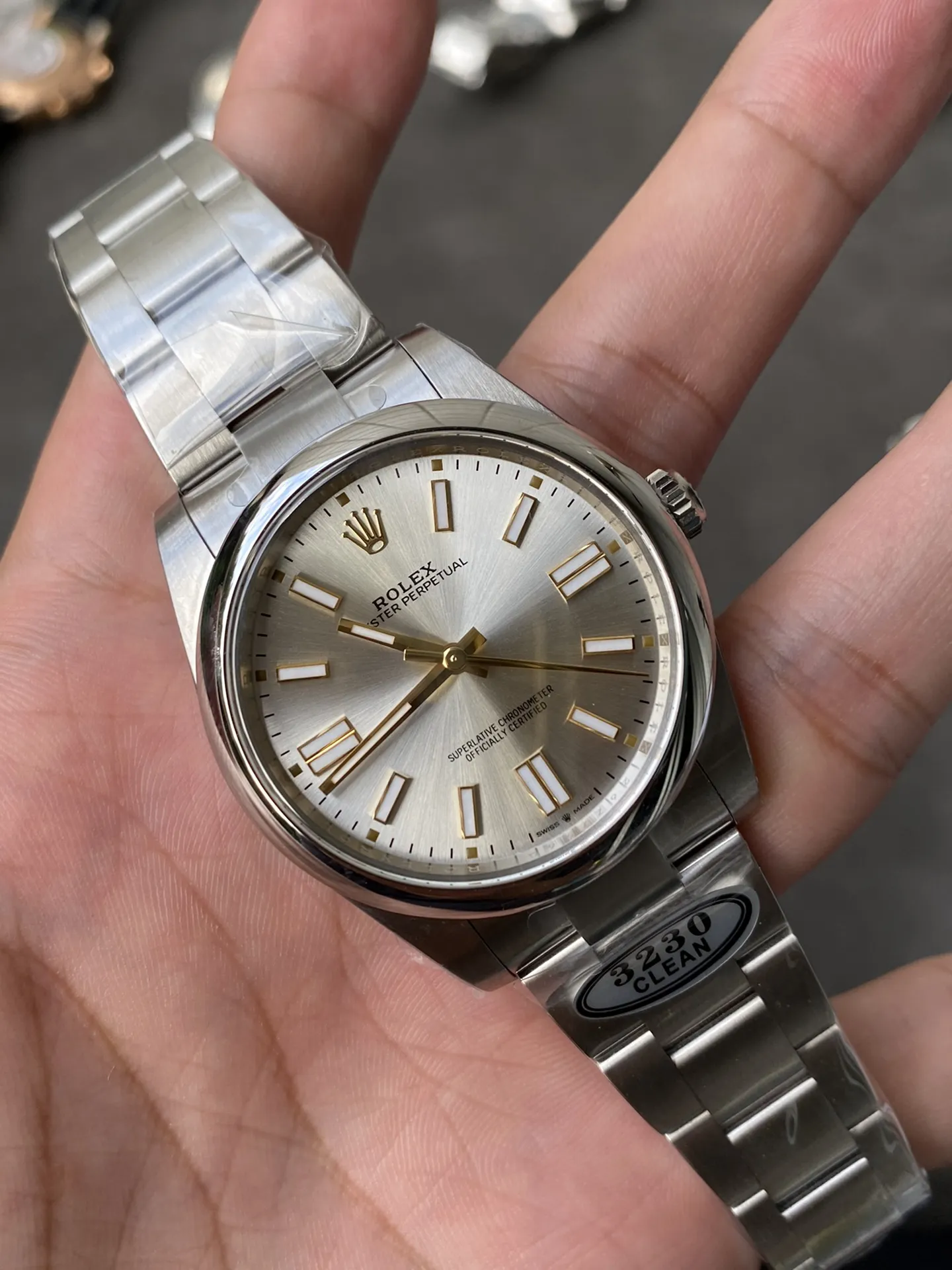 Clean Factory Oyster Perpetual 124300 CP OP 41mm Silver Dial 904L Steel VR3230 Movement – Clean Factory Watch | The Best Super Clone Watches Store in China photo 3