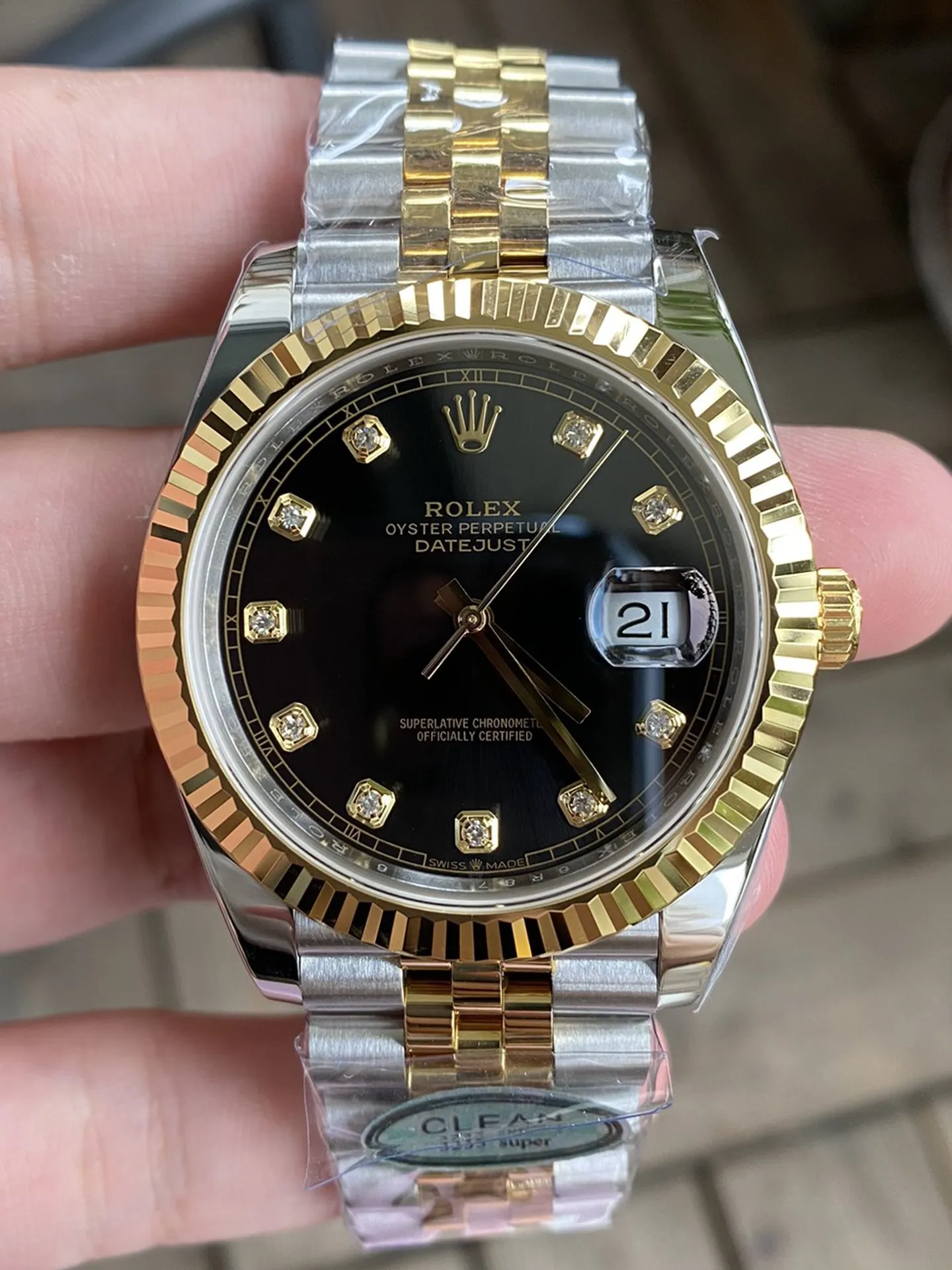 Clean Factory Watch Datejust 36 126233 Black Dial Diamond Hour Markers Yellow Gold Bezel Two Tone Jubilee Bracelet 3235 Caliber – Clean Factory Watch | The Best Super Clone Watches Store in China
