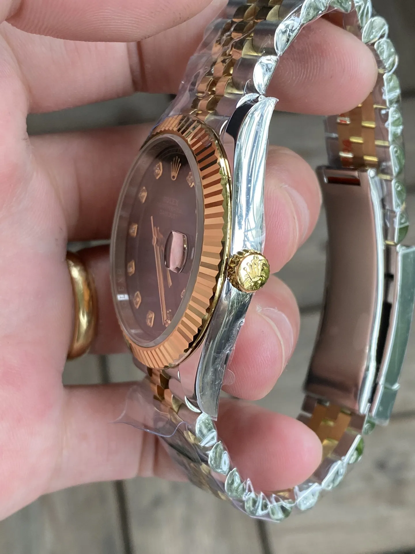 Clean Factory Watch Datejust 36 126233 Black Dial Diamond Hour Markers Yellow Gold Bezel Two Tone Jubilee Bracelet 3235 Caliber – Clean Factory Watch | The Best Super Clone Watches Store in China photo 8