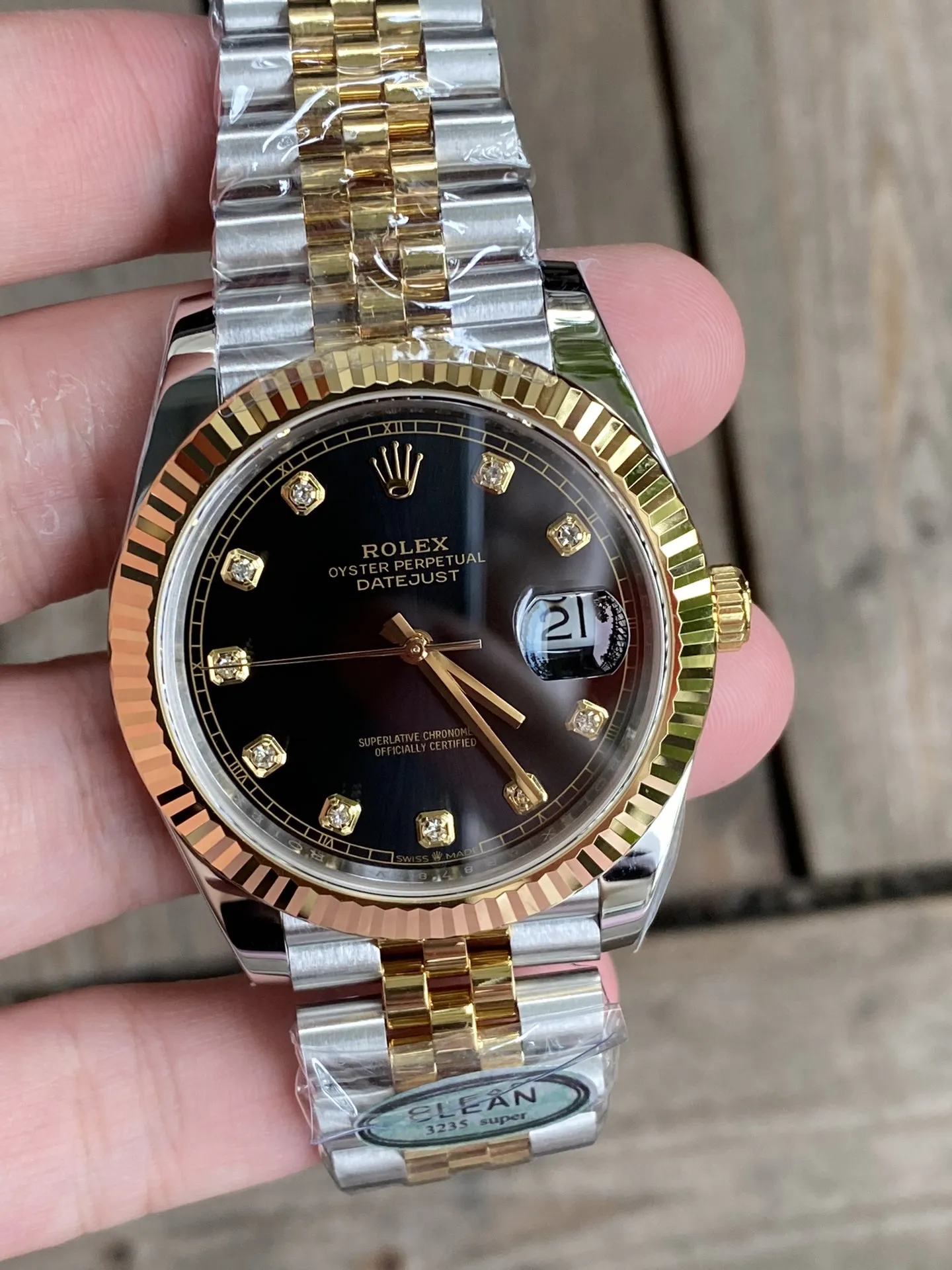 Clean Factory Watch Datejust 36 126233 Black Dial Diamond Hour Markers Yellow Gold Bezel Two Tone Jubilee Bracelet 3235 Caliber – Clean Factory Watch | The Best Super Clone Watches Store in China photo 12