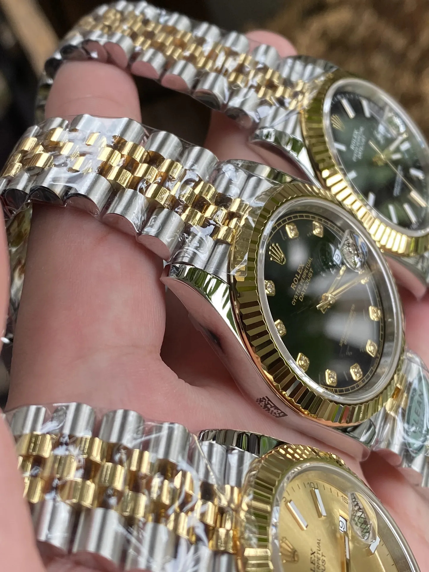 Clean Factory Watch Datejust 36 126233 Black Dial Diamond Hour Markers Yellow Gold Bezel Two Tone Jubilee Bracelet 3235 Caliber – Clean Factory Watch | The Best Super Clone Watches Store in China photo 14