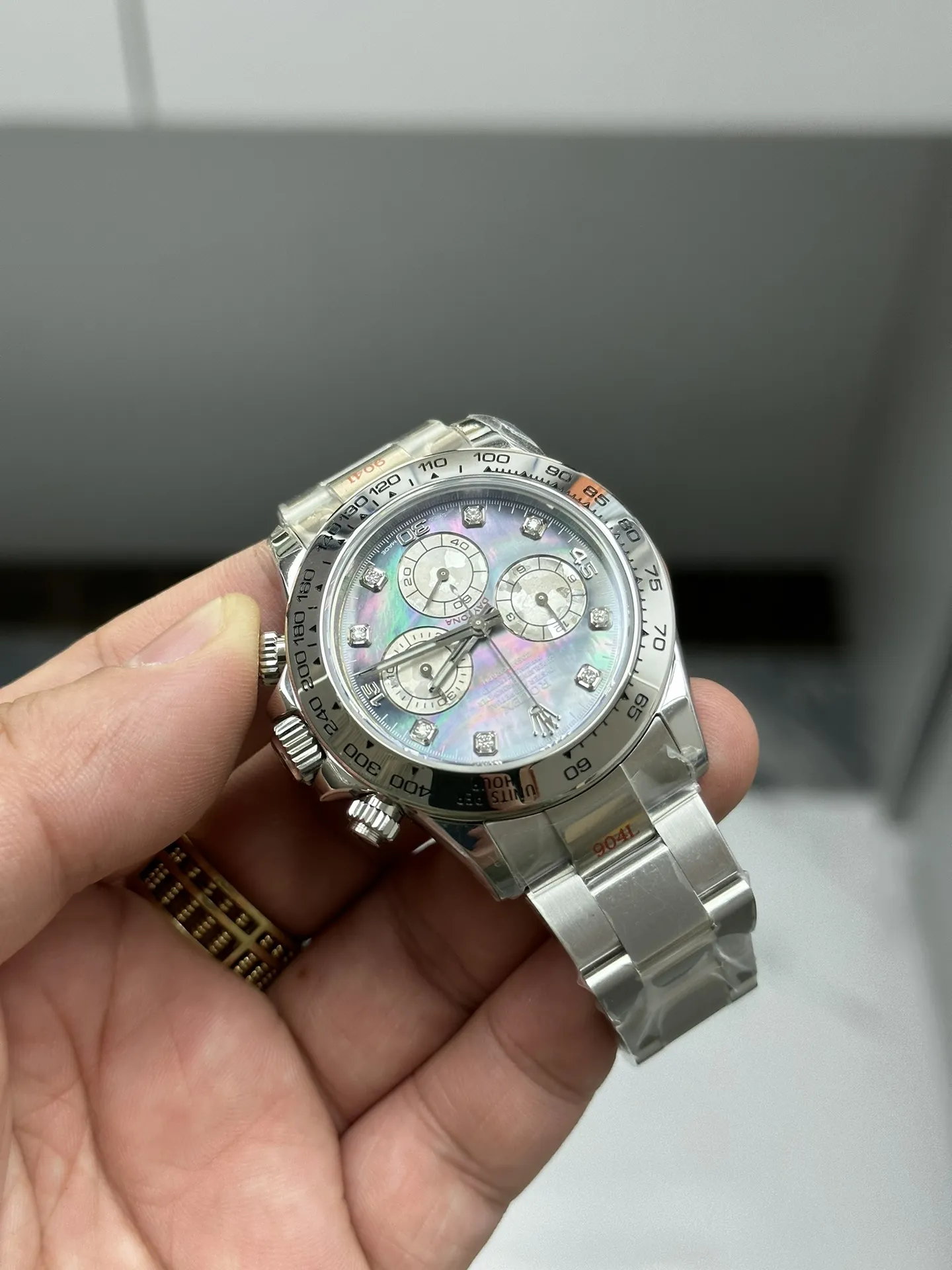 Clean Factory Watch Daytona 116509 Black Mother of Pearl Dial Diamond Hors Markers SuperClone 4130 Movement – Clean Factory Watch | The Best Super Clone Watches Store in China photo 7