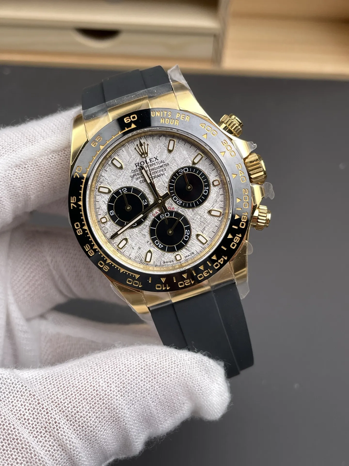 Clean Factory Watch Daytona 116518LN Meteorite Dial Black Chrono Sub-Dial Yellow Gold Case Oysterflex Strap DD4130 Movement – Clean Factory Watch | The Best Super Clone Watches Store in China photo 3