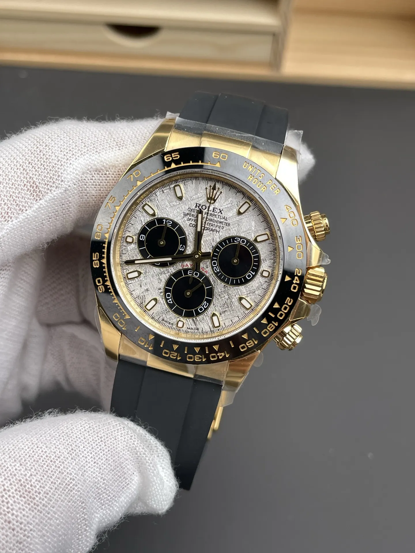 Clean Factory Watch Daytona 116518LN Meteorite Dial Black Chrono Sub-Dial Yellow Gold Case Oysterflex Strap DD4130 Movement – Clean Factory Watch | The Best Super Clone Watches Store in China photo 4