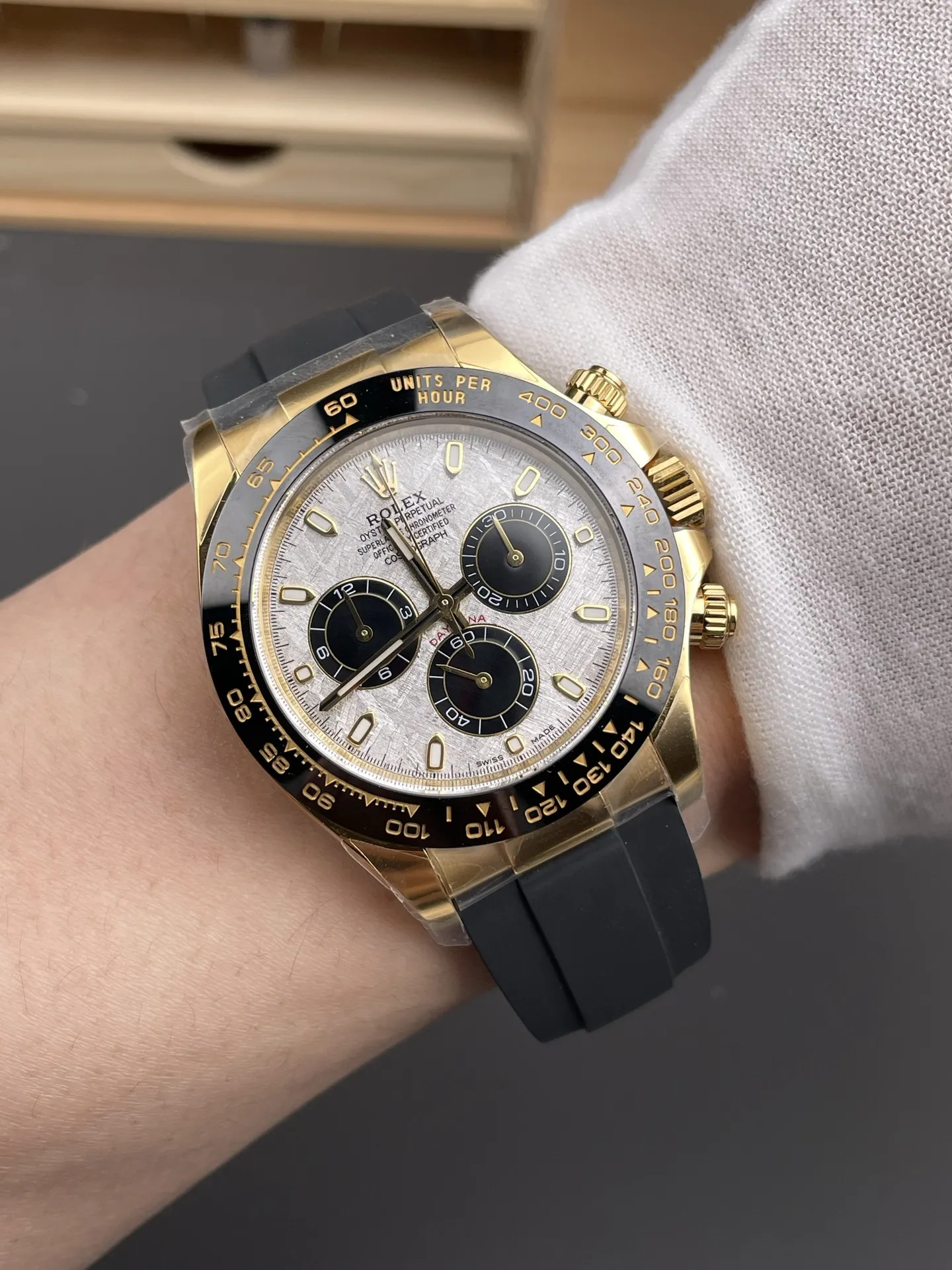 Clean Factory Watch Daytona 116518LN Meteorite Dial Black Chrono Sub-Dial Yellow Gold Case Oysterflex Strap DD4130 Movement – Clean Factory Watch | The Best Super Clone Watches Store in China photo 10
