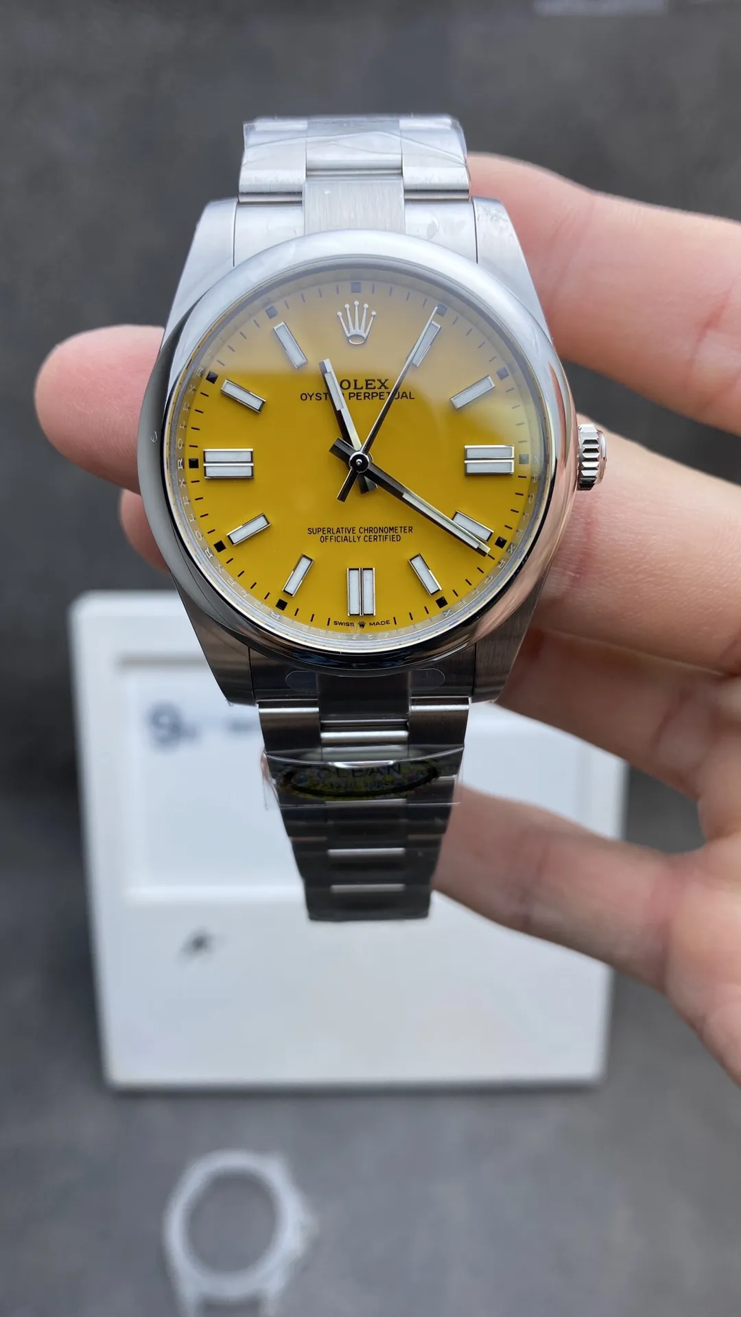 Clean Factory Watches Oyster Perpetual CF OP 124300 41mm 904L Stainless Steel Red Dial VR3230 – Clean Factory Watch | The Best Super Clone Watches Store in China
