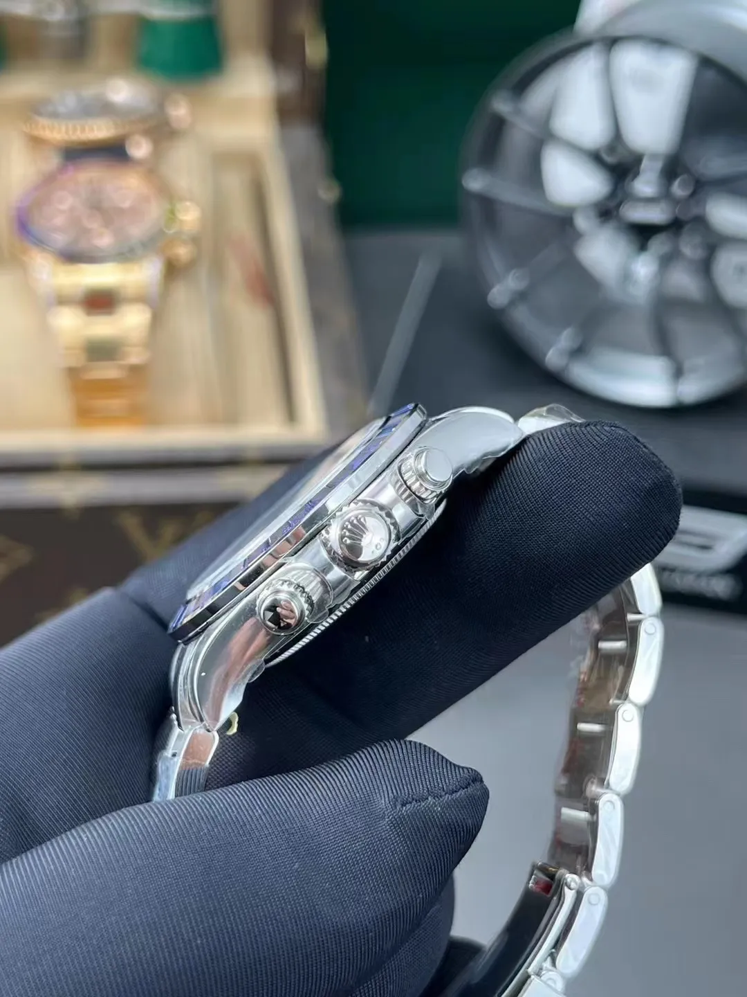 Premium Custom Daytona 116519 Blue Sodalite Dial Diamonds Bezel and Indexes Based on Clean Factory Daytona DD4130 Movement Oyster Bracelet – Clean Factory Watch | The Best Super Clone Watches Store in China photo 7
