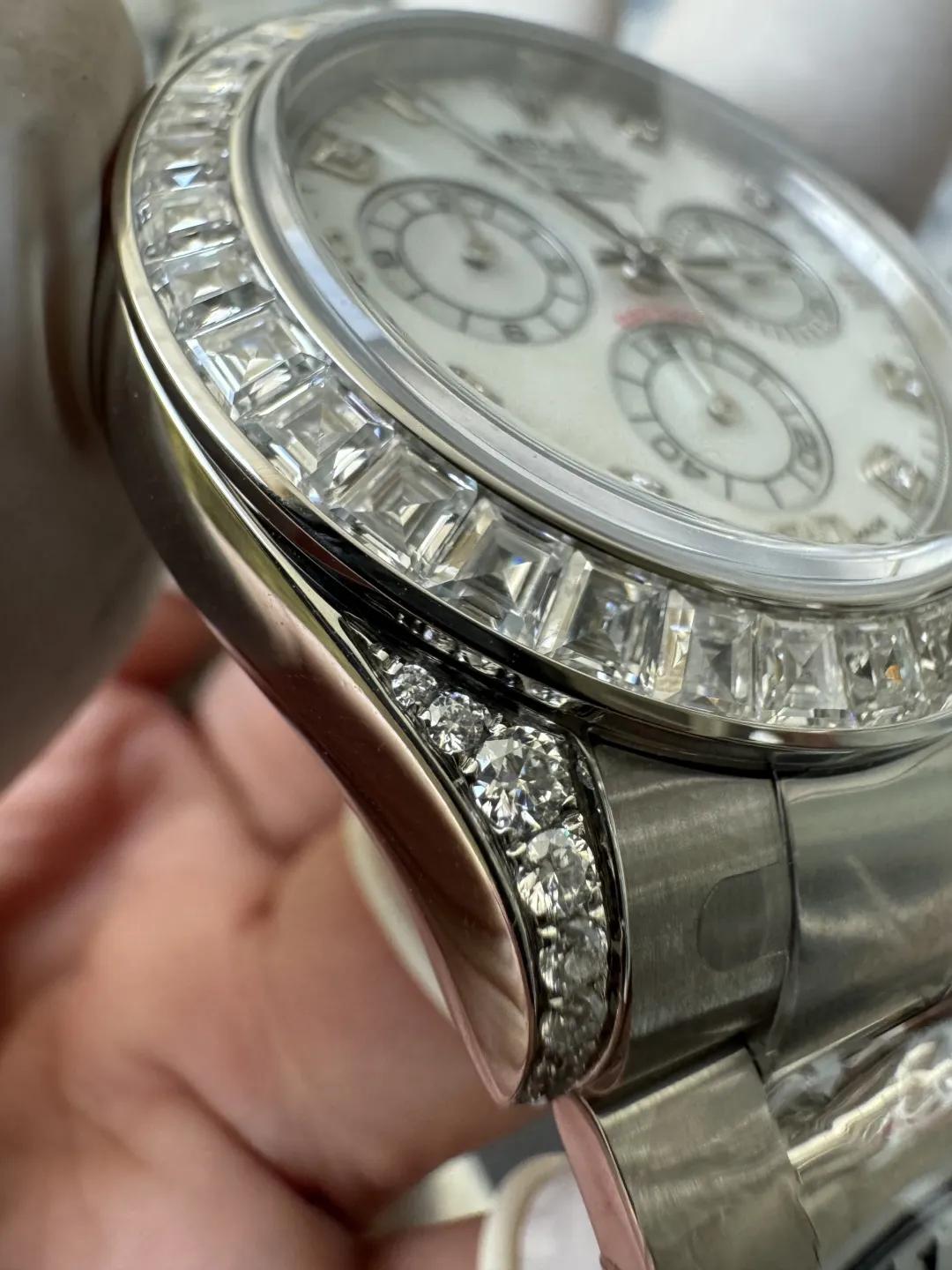 Premium Customized Daytona 116589 MOP Dial Diamonds Hour Markers Diamonds Sets White Gold Case and Bezel Based on Clean Factory DD4130 Movement – Clean Factory Watch | The Best Super Clone Watches Store in China photo 10
