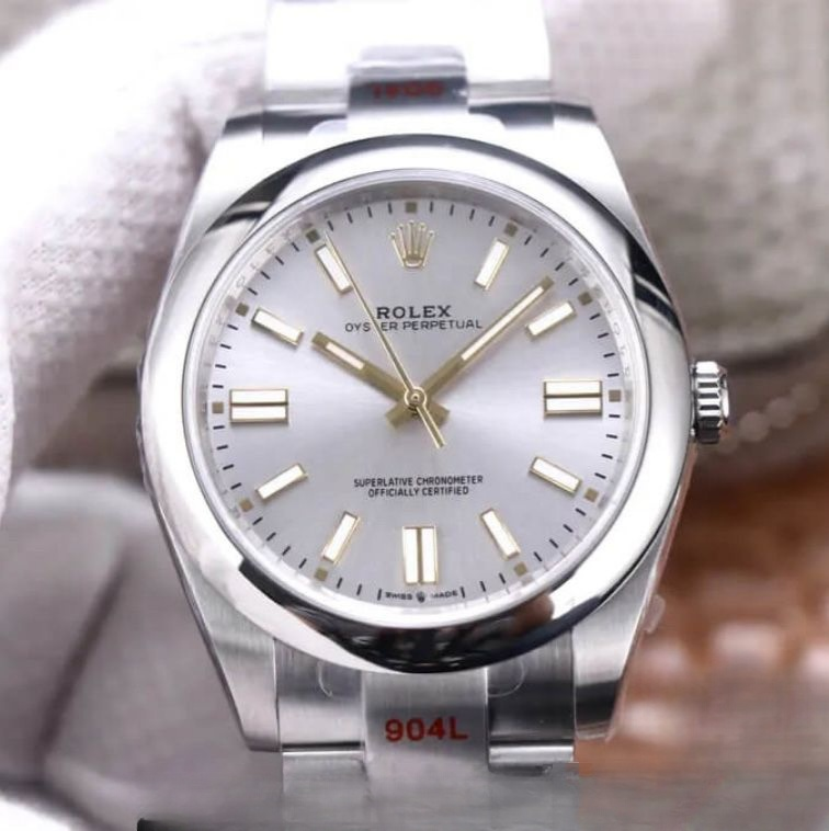 Rolex oyster perpetual silver dial stainless steel 41mm swiss replica m124300.0001