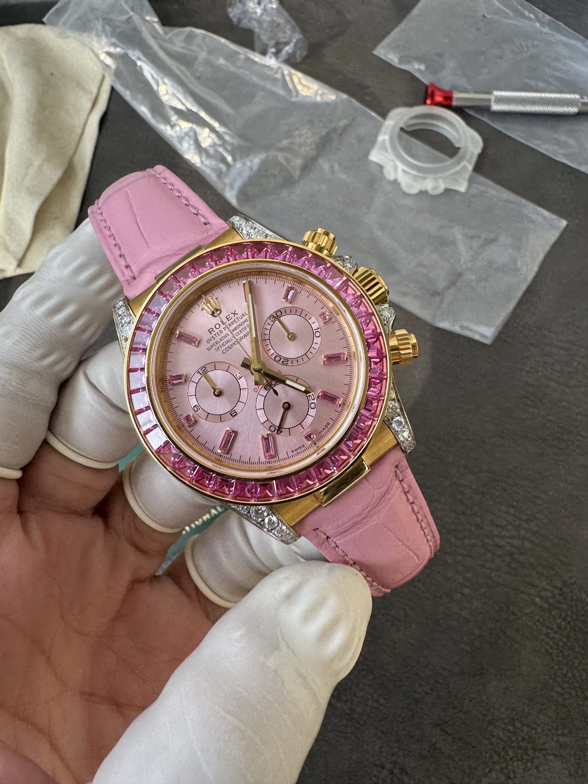 Super Clone Custom Lady Daytona 126538TRO Wrapped 18K Yellow Gold Case Pink Dial wtih Diamond Indexes Pink Diamonds Bezel Pink Leather Strap ACE Free-Sprung Balance 4131 Movement – Clean Factory Watch | The Best Super Clone Watches Store in China photo 5