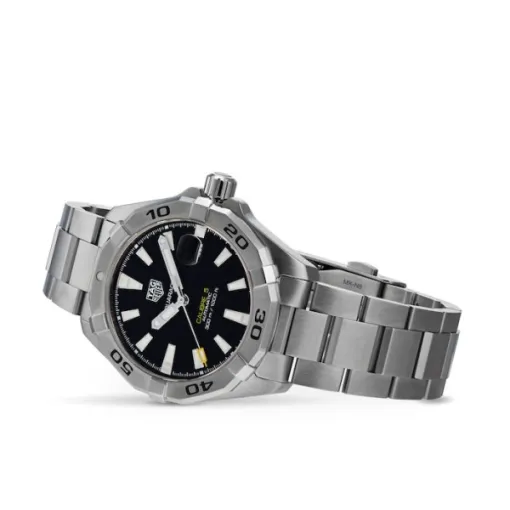 TAG Heuer Aquaracer Men Automatic Black Stainless Steel Watc case detail