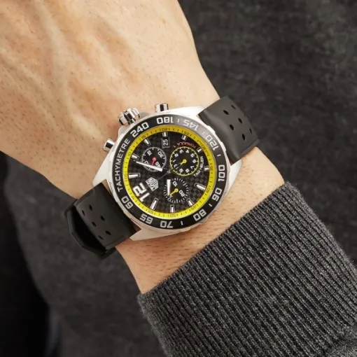TAG Heuer Formula 1 Men Quartz Black Rubber Watch WAZ1110.FT8023