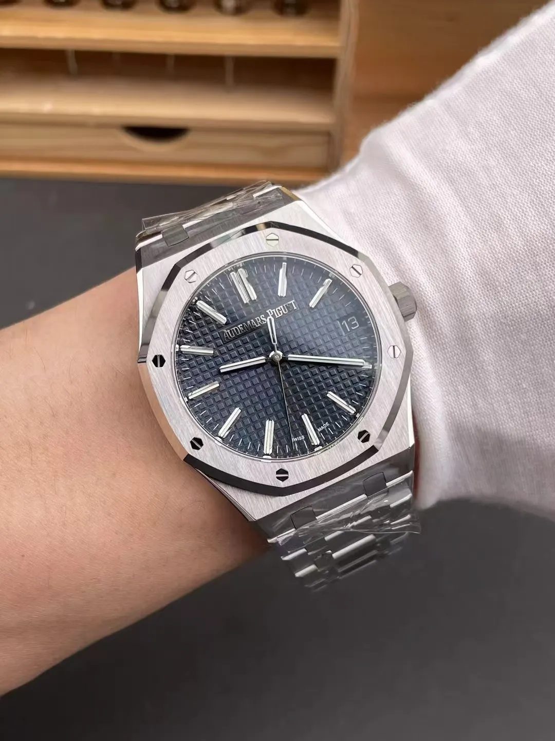 VS Factory Audemars Piguet Royal Oak 41mm Blue Dial (15510ST) 1:1 Super Clone – DD4302 Movement - VS Factory Official photo 8