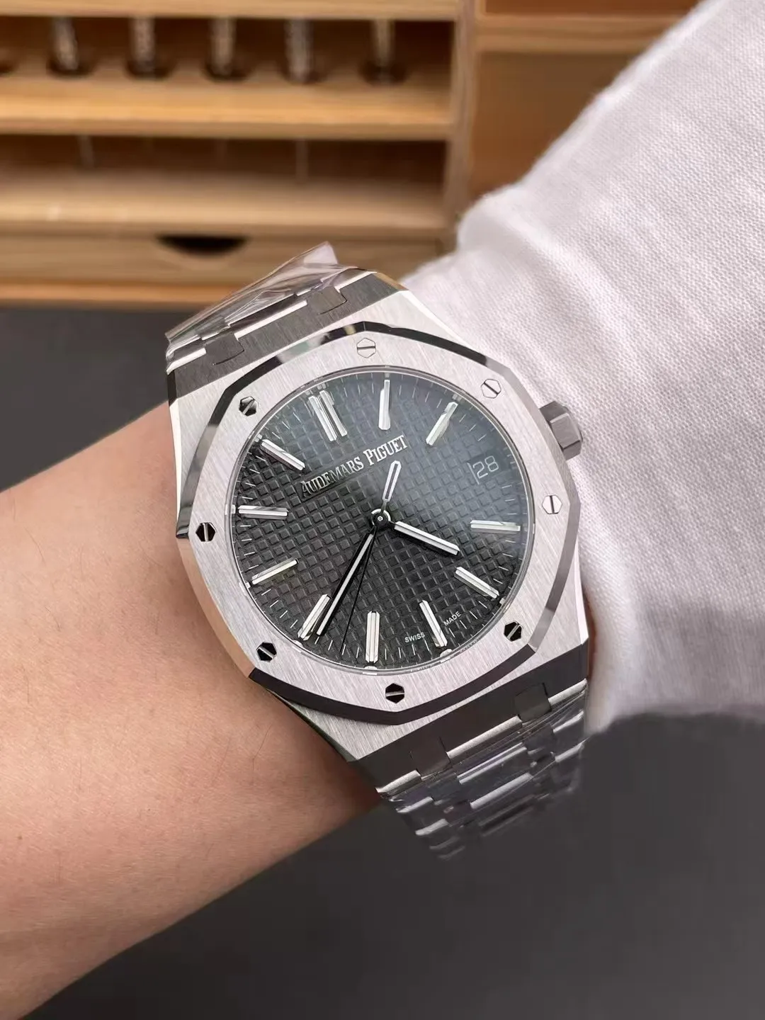 VS Factory Audemars Piguet Royal Oak 41mm Grey Dial (15510ST) 1:1 Super Clone – DD4302 Movementt - VS Factory Official photo 10