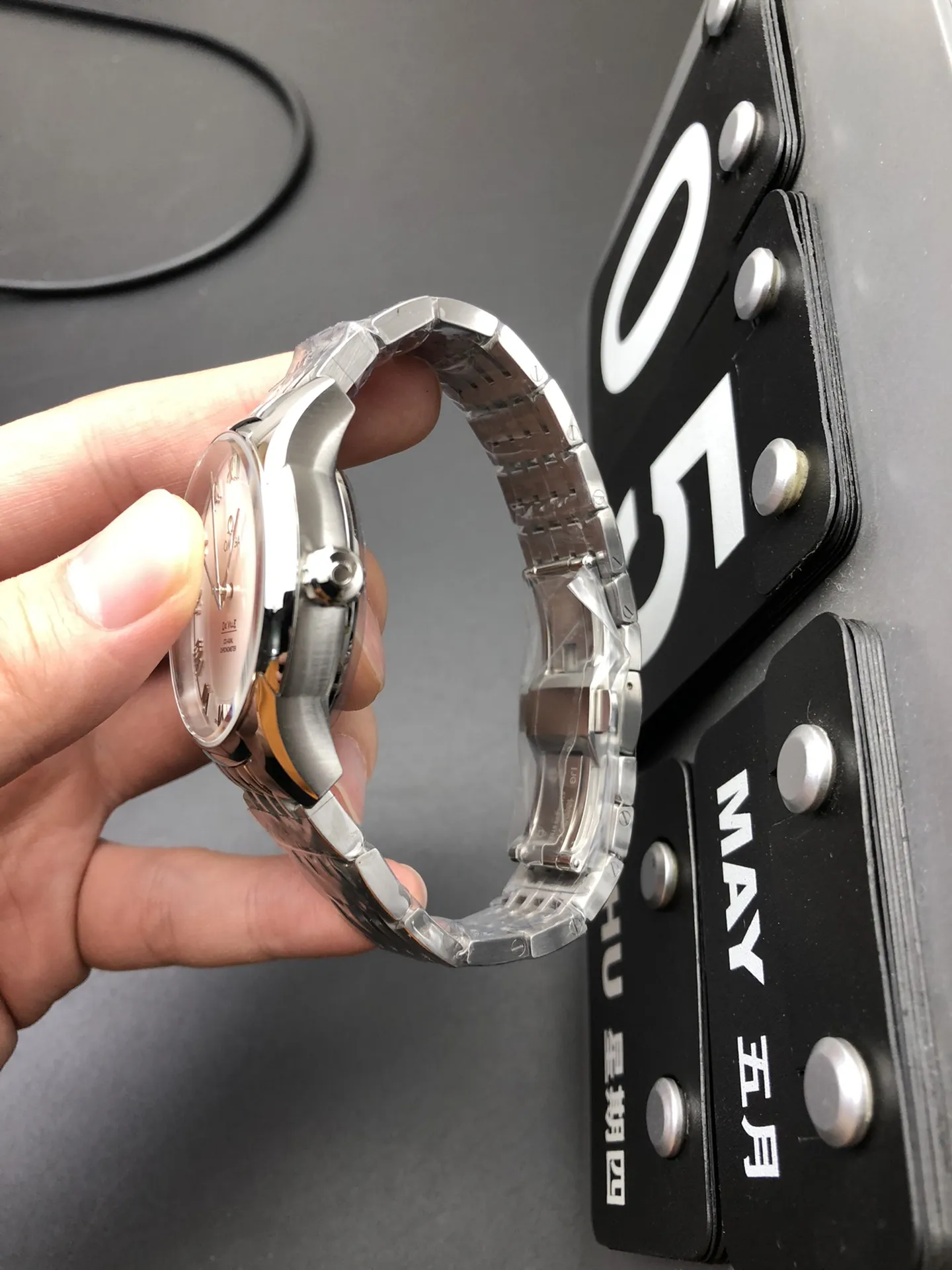 VS Factory Omega De Ville Hour Vision 41mm Silver Dial Roman Numerals(431.10.41.21.02.001) 1:1 Super Clone – DD8500 Movement - VS Factory Official photo 4
