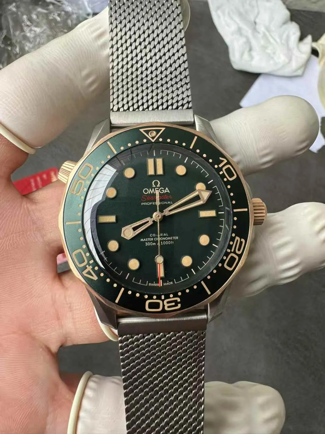 VS Factory Omega Seamaster Diver 300M 42mm "Green / Titanium & Bronze Gold" （210.90.42.20.10.001）1:1 Super Clone - DD8806 Movement - VS Factory Official photo 2