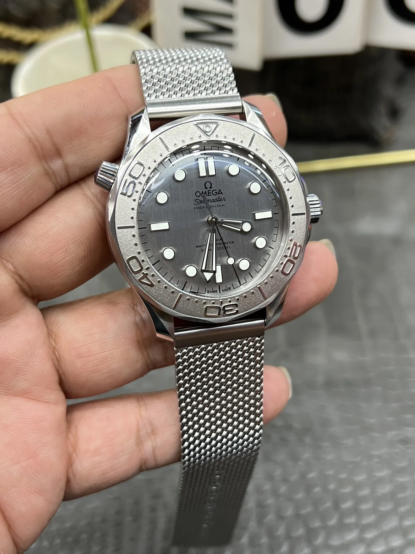 VS Factory Omega Seamaster Diver 300M 42mm James Bond 60th Anniversary Mesh Bracelet (210.30.42.20.06.002) 1:1 Super Clone - DD8806 Movement - VS Factory Official photo 3