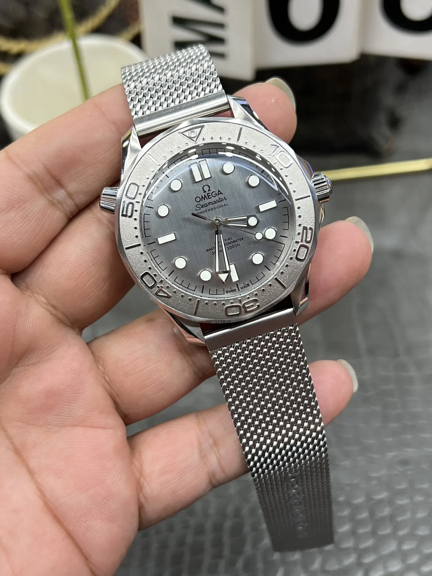 VS Factory Omega Seamaster Diver 300M 42mm James Bond 60th Anniversary Mesh Bracelet (210.30.42.20.06.002) 1:1 Super Clone - DD8806 Movement - VS Factory Official photo 5