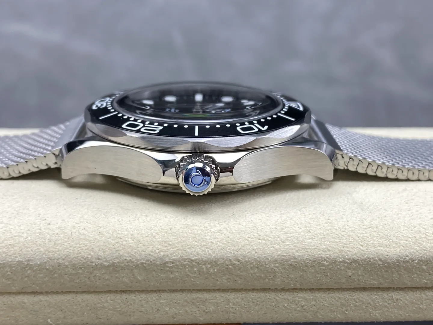 VS Factory Omega Seamaster Diver 300M 42mm "No Time To Die" 007 Edition Titanium Mesh Bracelet (210.30.42.20.01.010) 1:1 Super Clone - DD8806 Movement - VS Factory Official photo 7