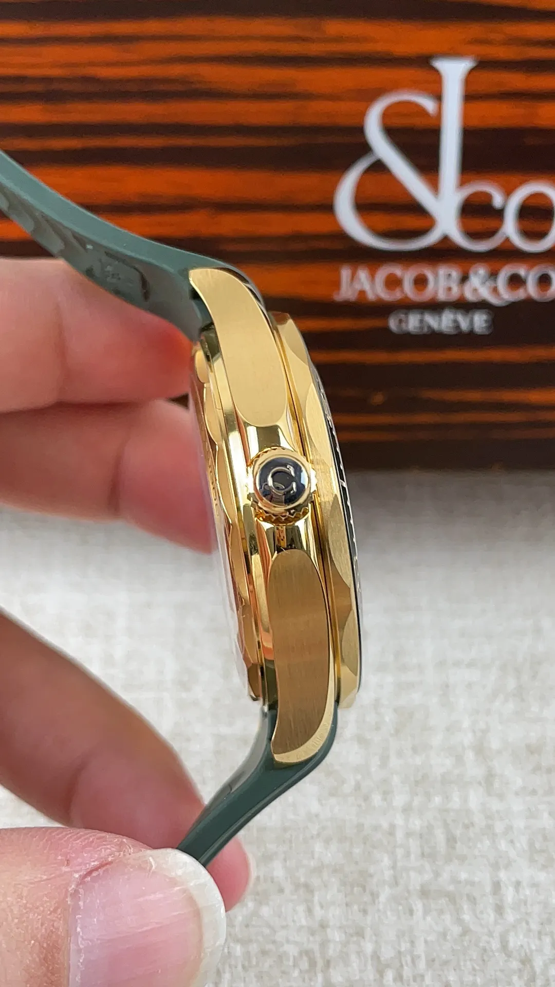 VS Factory Omega Seamaster Diver 300M "Green & Gold" (210.62.42.20.10.001) 1:1 Super Clone - DD8800 Movement - VS Factory Official photo 6