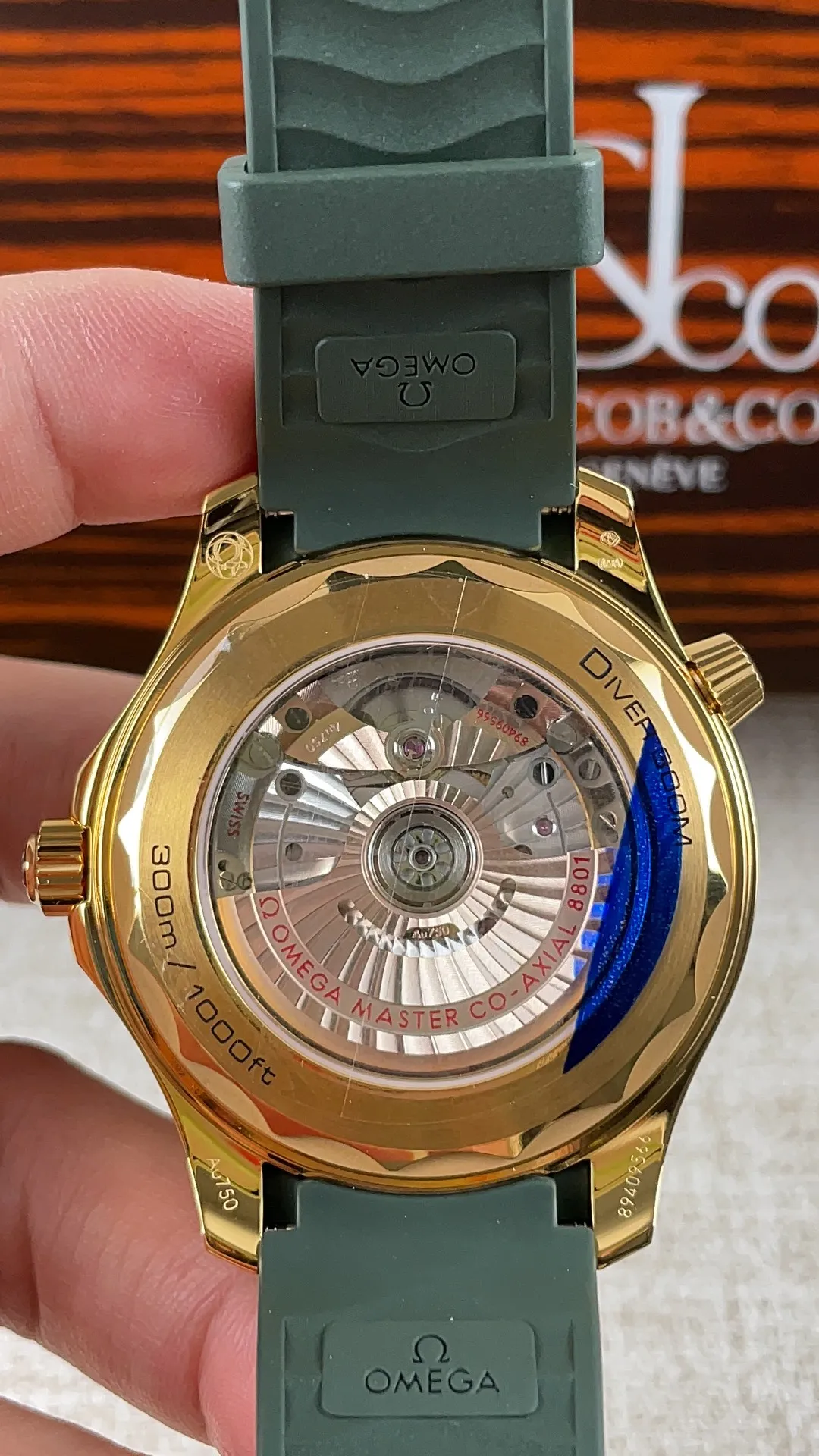 VS Factory Omega Seamaster Diver 300M "Green & Gold" (210.62.42.20.10.001) 1:1 Super Clone - DD8800 Movement - VS Factory Official photo 7