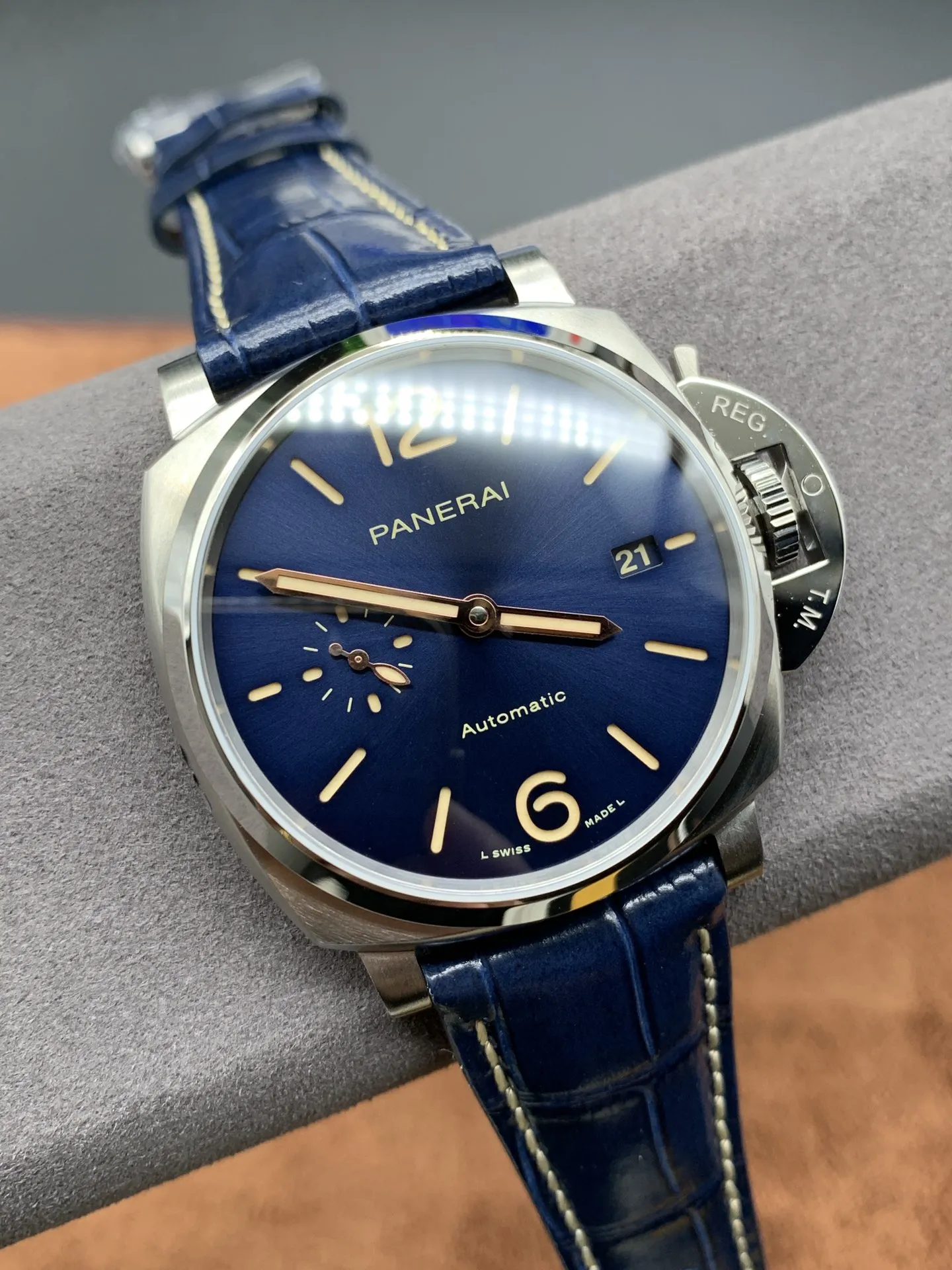 VS Factory Panerai Luminor Due 42mm Blue Dial (PAM00927) 1:1 Super Clone – DDP.900 Movement - VS Factory Official photo 3