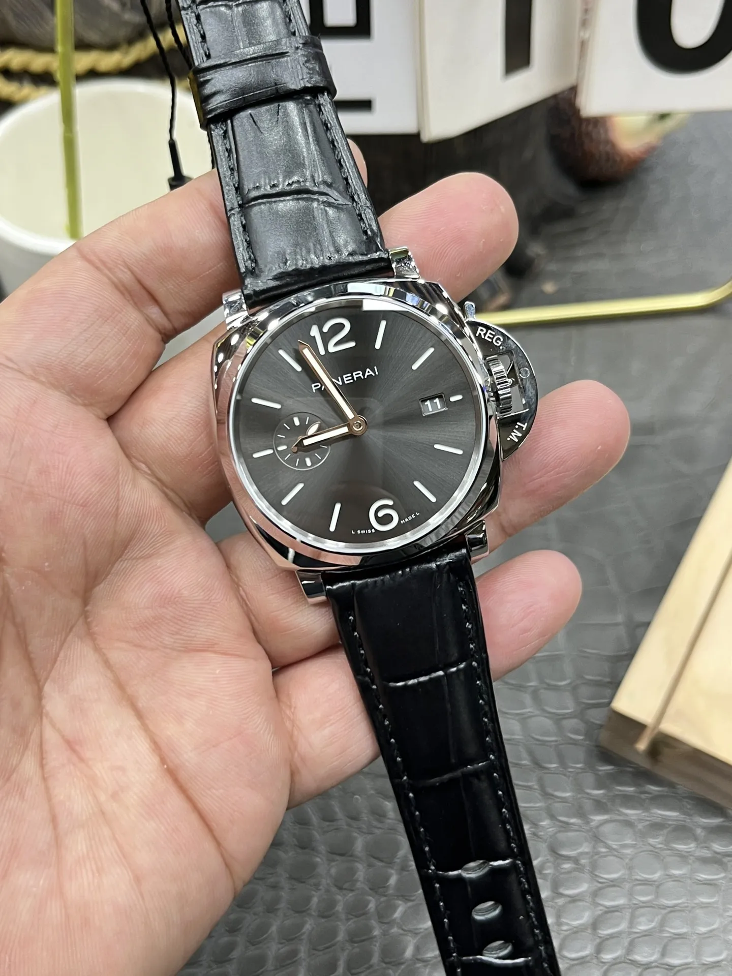 VS Factory Panerai Luminor Due 42mm Grey Dial Black Leather Strap Smooth Bezel(PAM01250)1:1 Super Clone - DDP.900 Movement - VS Factory Official photo 9