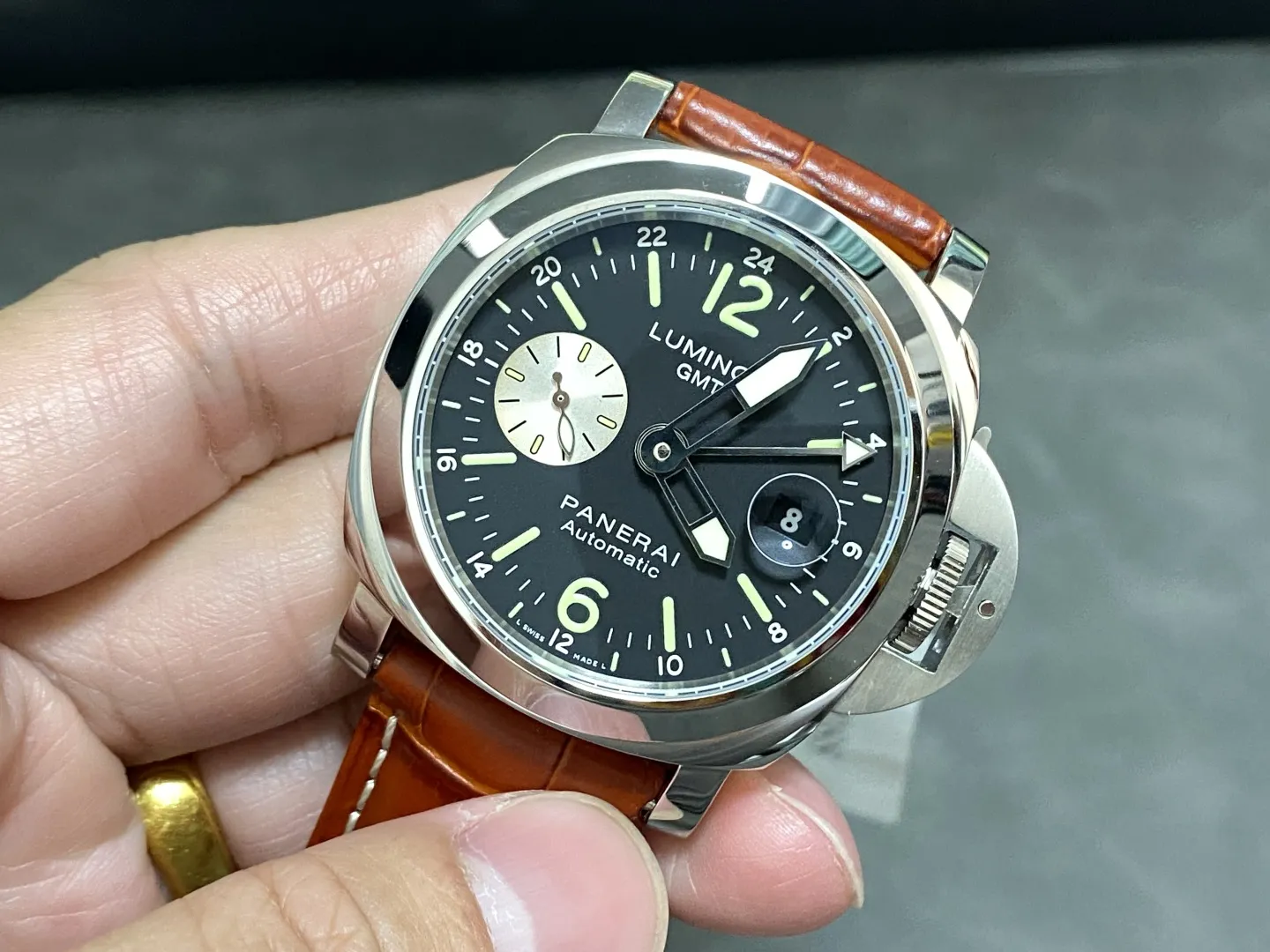 VS Factory Panerai Luminor GMT 44mm PAM00088 1:1 Super Clone - DD GMT Movement - VS Factory Official photo 3