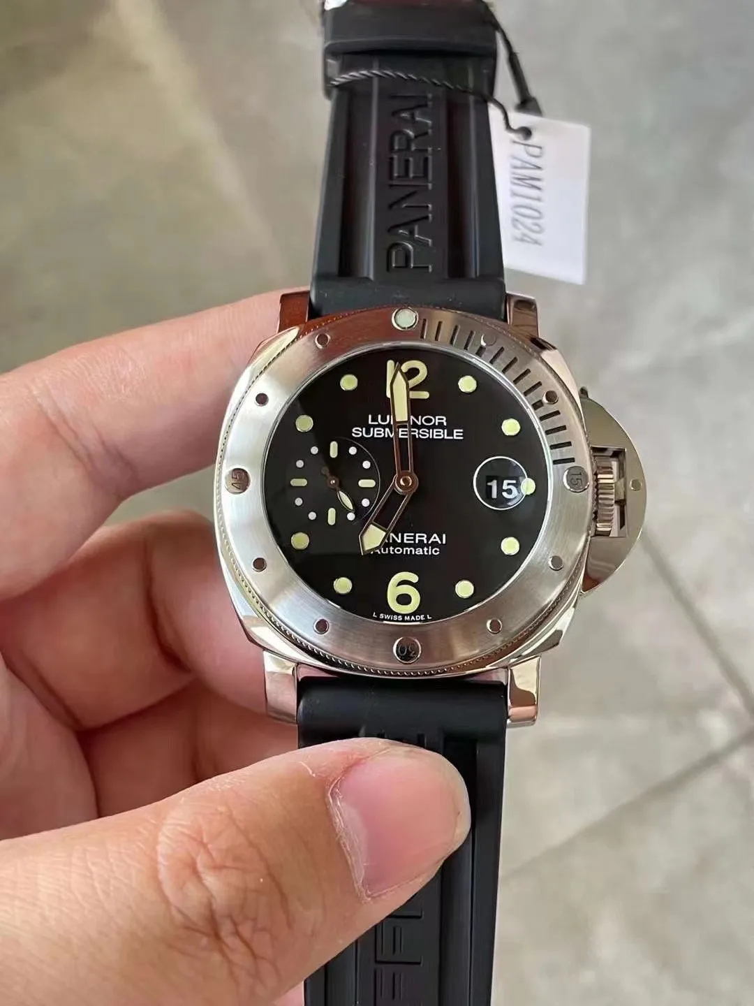 VS Factory Panerai Submersible 44mm PAM01024 1:1 Super Clone - DD Engine Movement - VS Factory Official