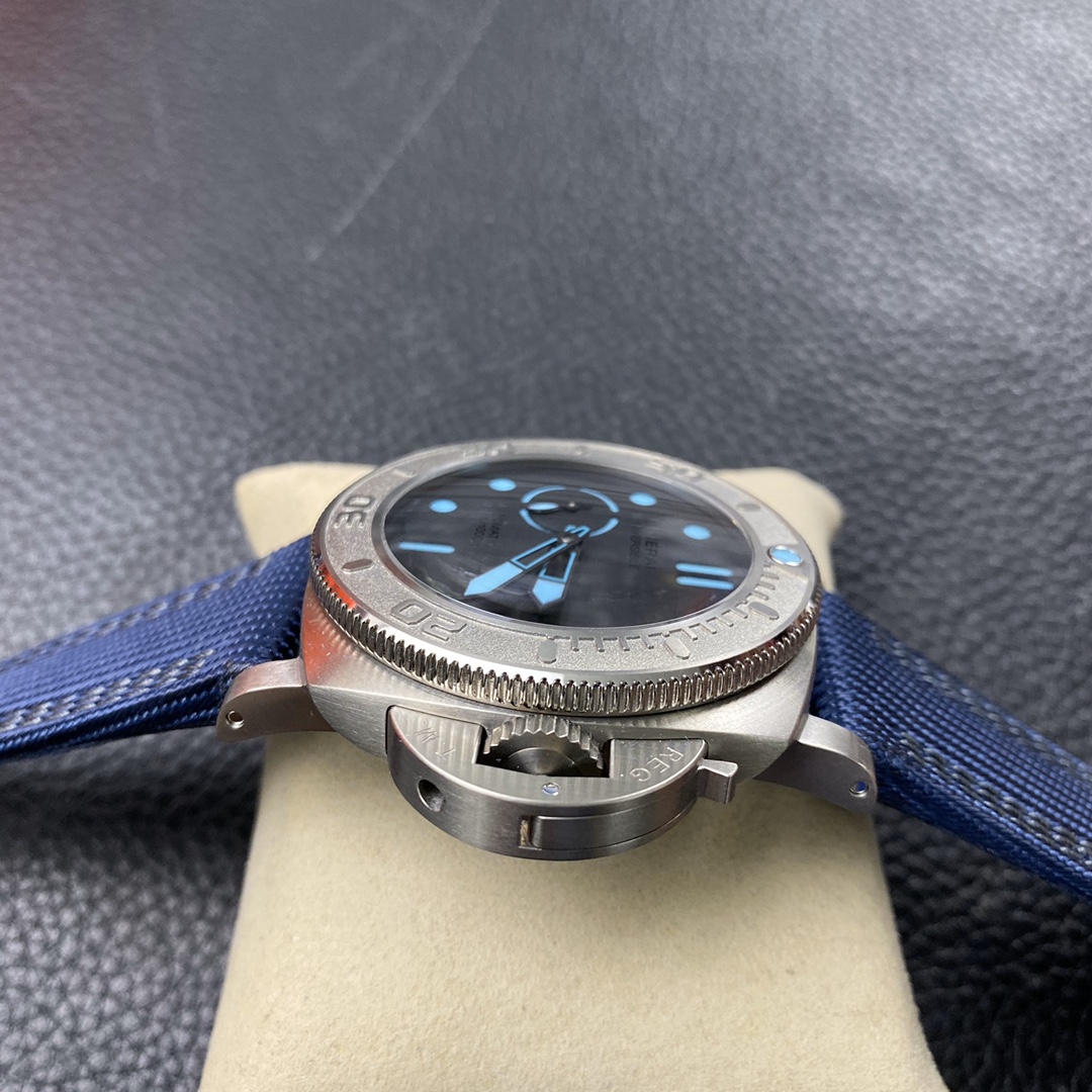 VS Factory Panerai Submersible 47mm Black Dial Blue Luminous Dots, Indexes, and Skeletonized Hands Titanium Bezel Blue Fabric Strap(PAM00985) 1:1 Super Clone – DDP.9010 Movement - VS Factory Official - Photo 2