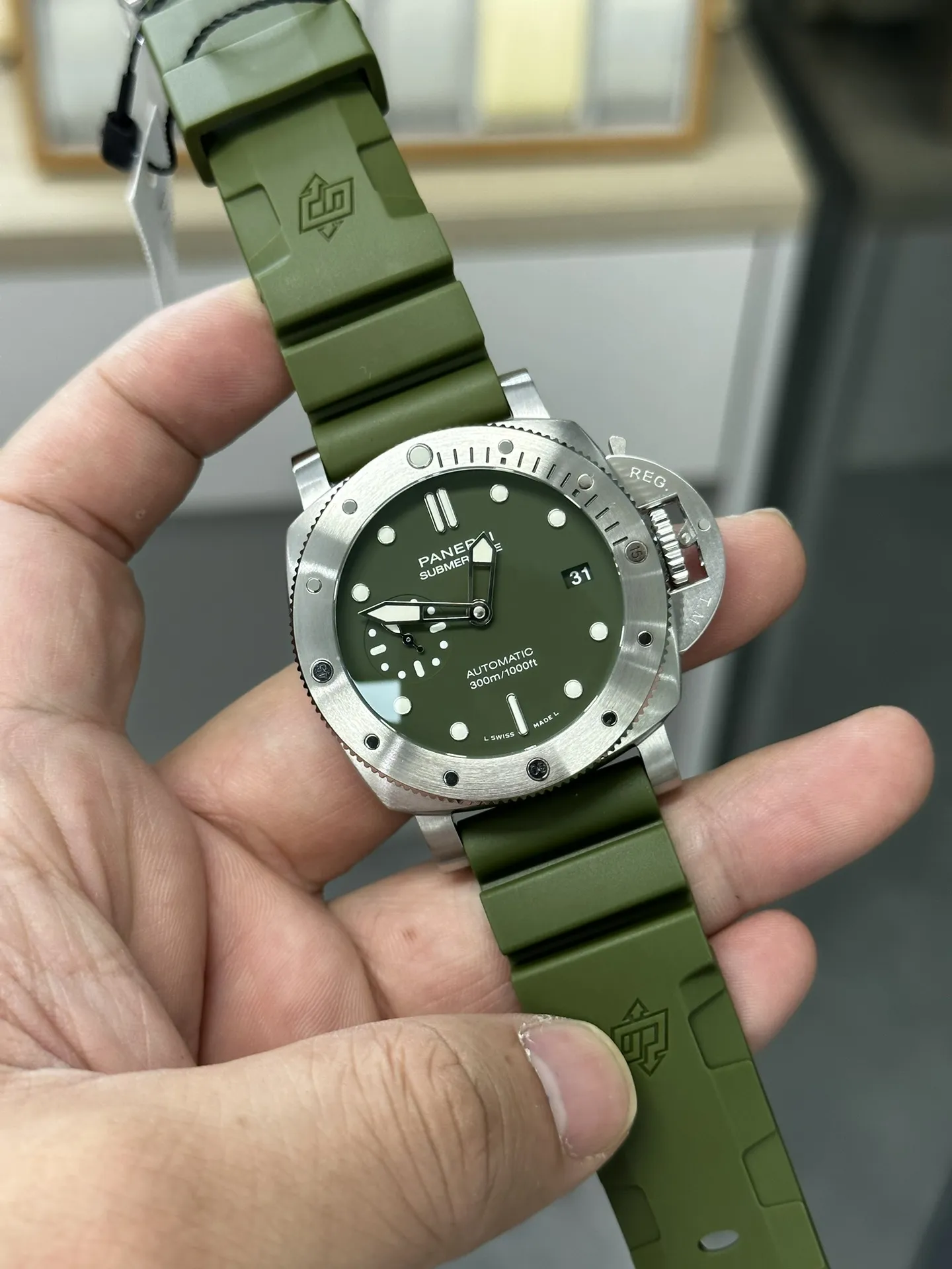VS Factory Panerai Submersible "Verde Militare" 42mm PAM01055 1:1 Super Clone - DDP.900 Movement - VS Factory Official photo 4
