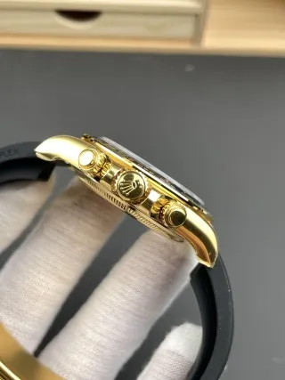VS Factory Rolex Cosmograph Daytona 40mm Black Dial Yellow Gold Rubber Strap (126518LN) 1:1 Super Clone – DD4131 Movement - VS Factory Official photo 5