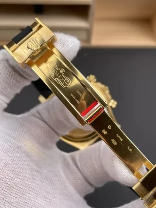 VS Factory Rolex Cosmograph Daytona 40mm Black Dial Yellow Gold Rubber Strap (126518LN) 1:1 Super Clone – DD4131 Movement - VS Factory Official photo 9