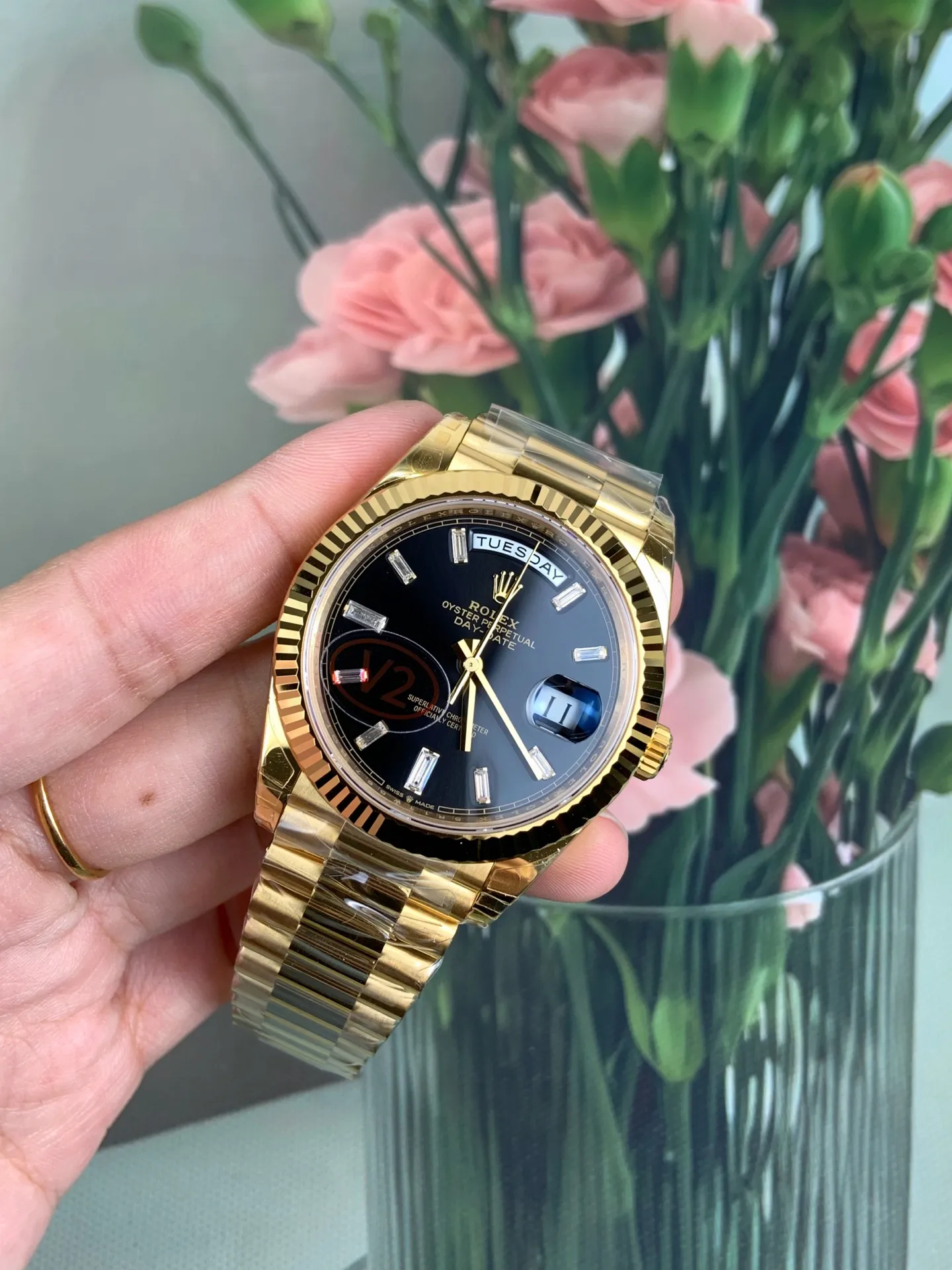 VS Factory Rolex Day-Date 40 Yellow Gold Black Baguette Diamond Dial (228238) V2 1:1 Super Clone - DD3255 Movement - VS Factory Official photo 3