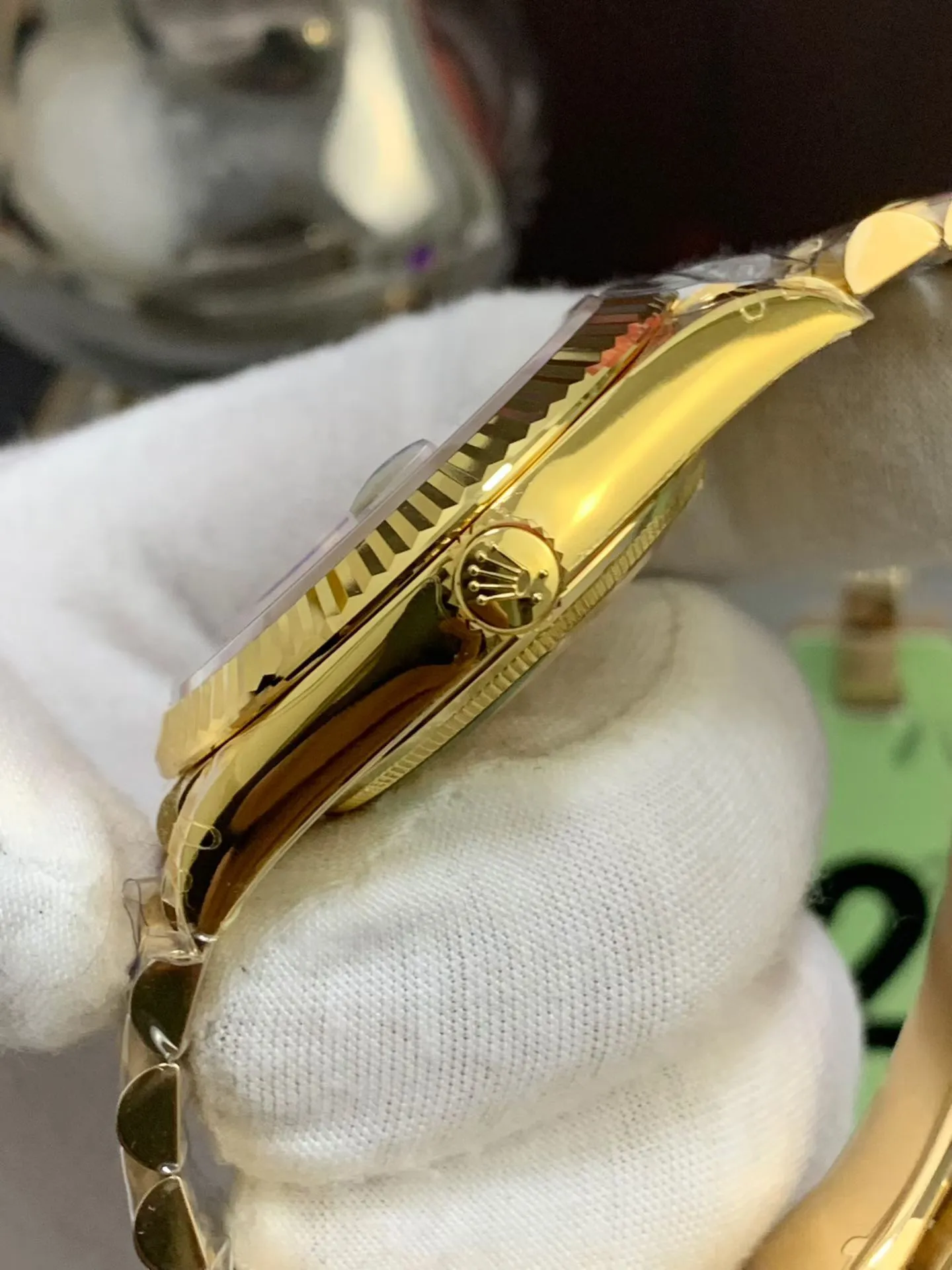 VS Factory Rolex Day-Date 40 Yellow Gold White Baguette Diamond Dial (228238) V2 1:1 Super Clone - DD3255 Movement - VS Factory Official photo 5