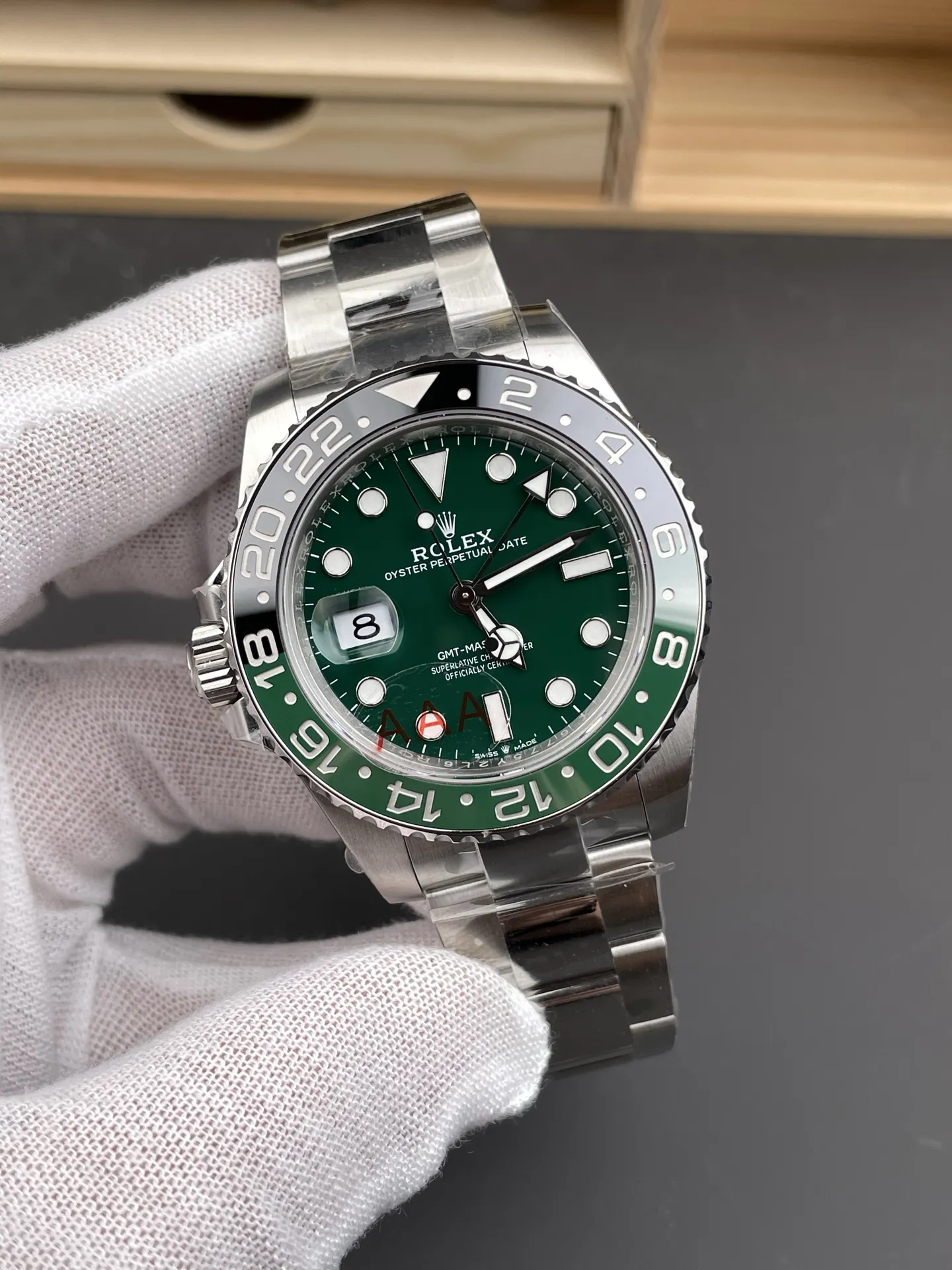 VS Factory Rolex GMT-Master II Left-Handed Green Dial Black/Green Ceramic Bezel "Sprite"Oyster Bracelet (126729VTNR) 1:1 Super Clone – DD3285 Movement - VS Factory Official photo 3