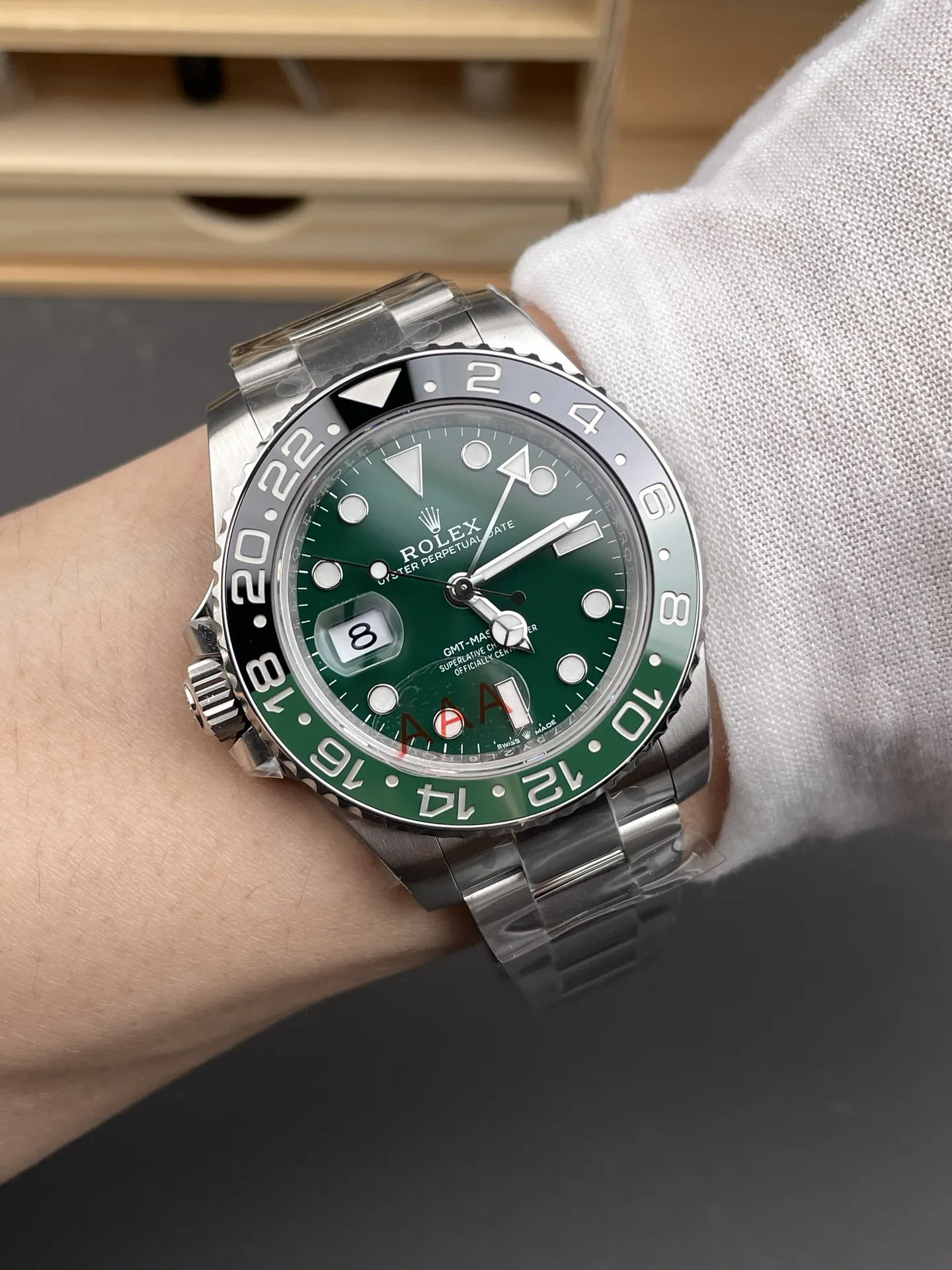 VS Factory Rolex GMT-Master II Left-Handed Green Dial Black/Green Ceramic Bezel "Sprite"Oyster Bracelet (126729VTNR) 1:1 Super Clone – DD3285 Movement - VS Factory Official photo 10
